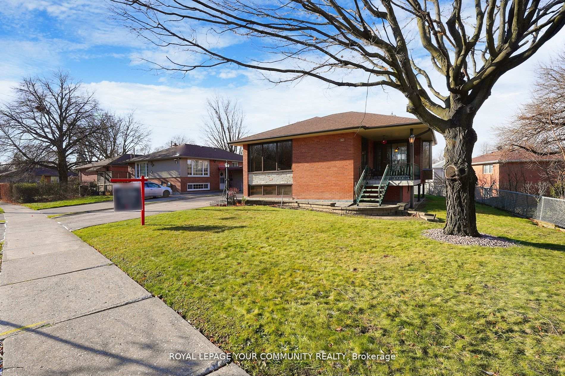 Photo 3 of 78 Wincott Drive, Etobicoke, Kingsview Village-The Westway — HOMEH