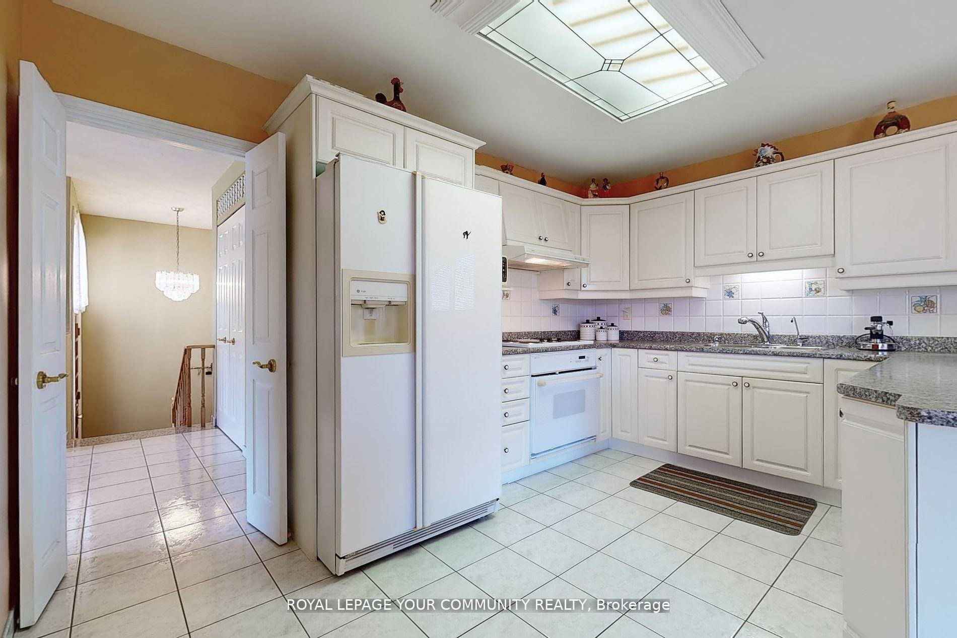 Photo 14 of 78 Wincott Drive, Etobicoke, Kingsview Village-The Westway — HOMEH