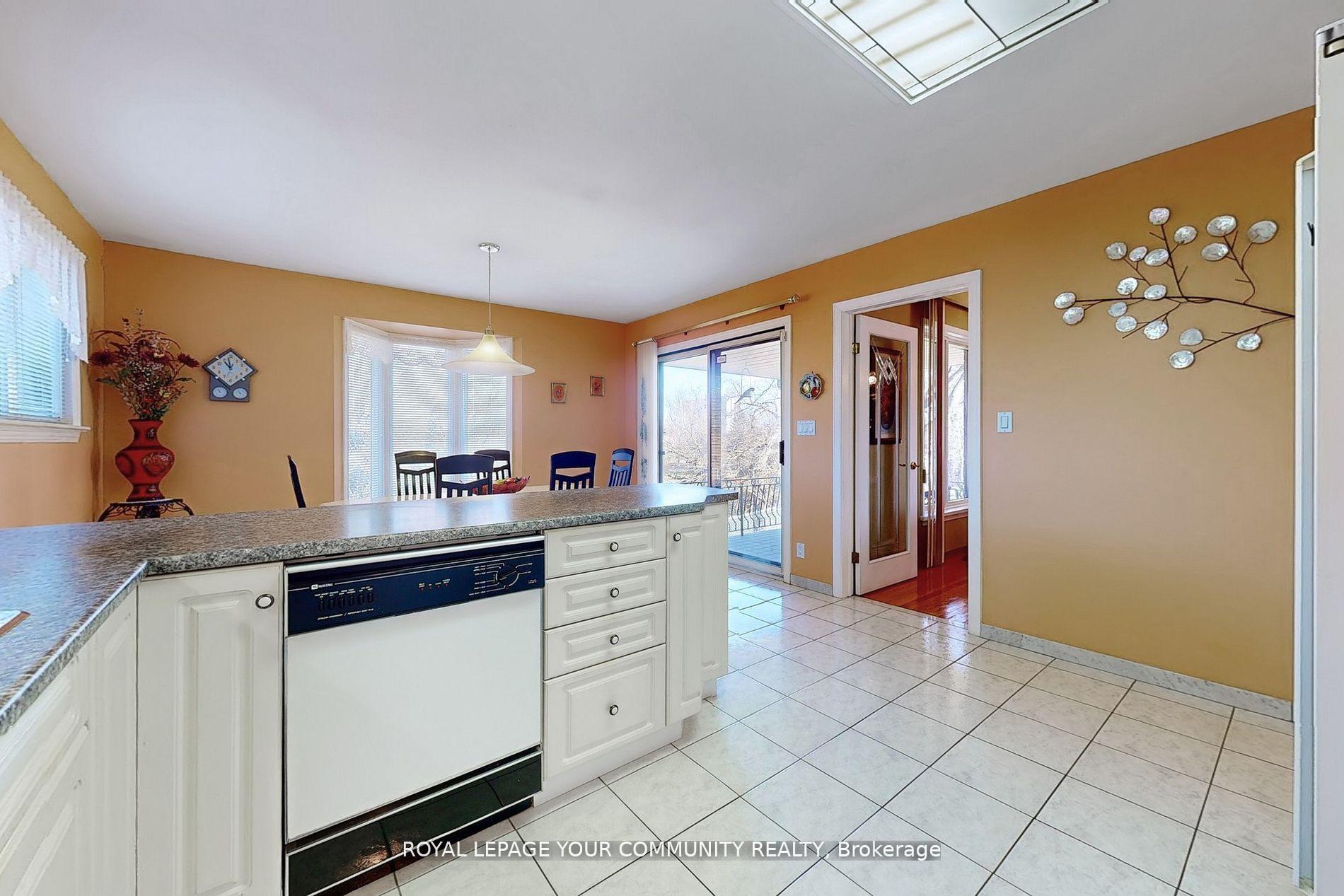 Photo 15 of 78 Wincott Drive, Etobicoke, Kingsview Village-The Westway — HOMEH