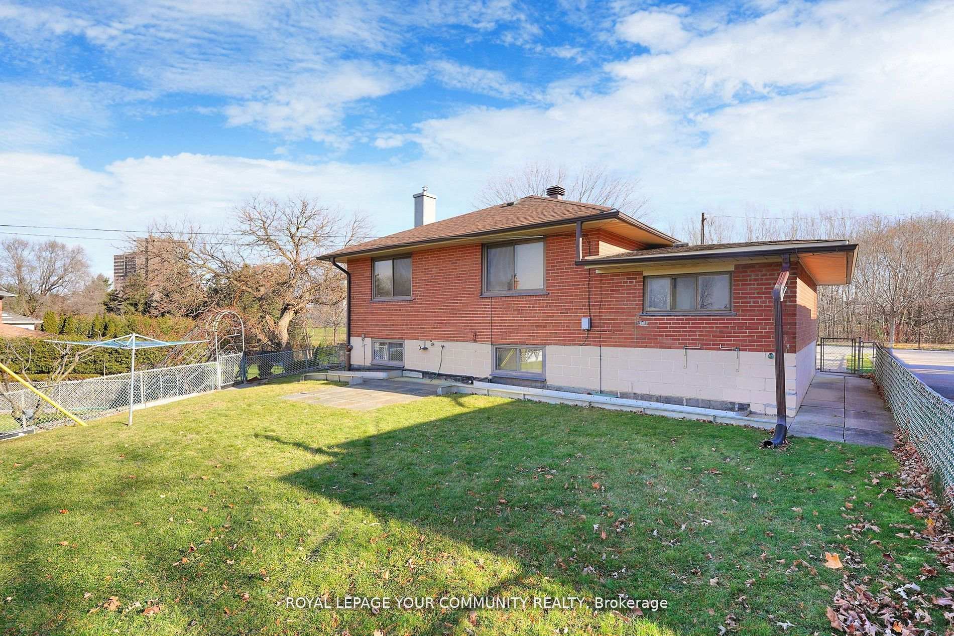 Photo 35 of 78 Wincott Drive, Etobicoke, Kingsview Village-The Westway — HOMEH