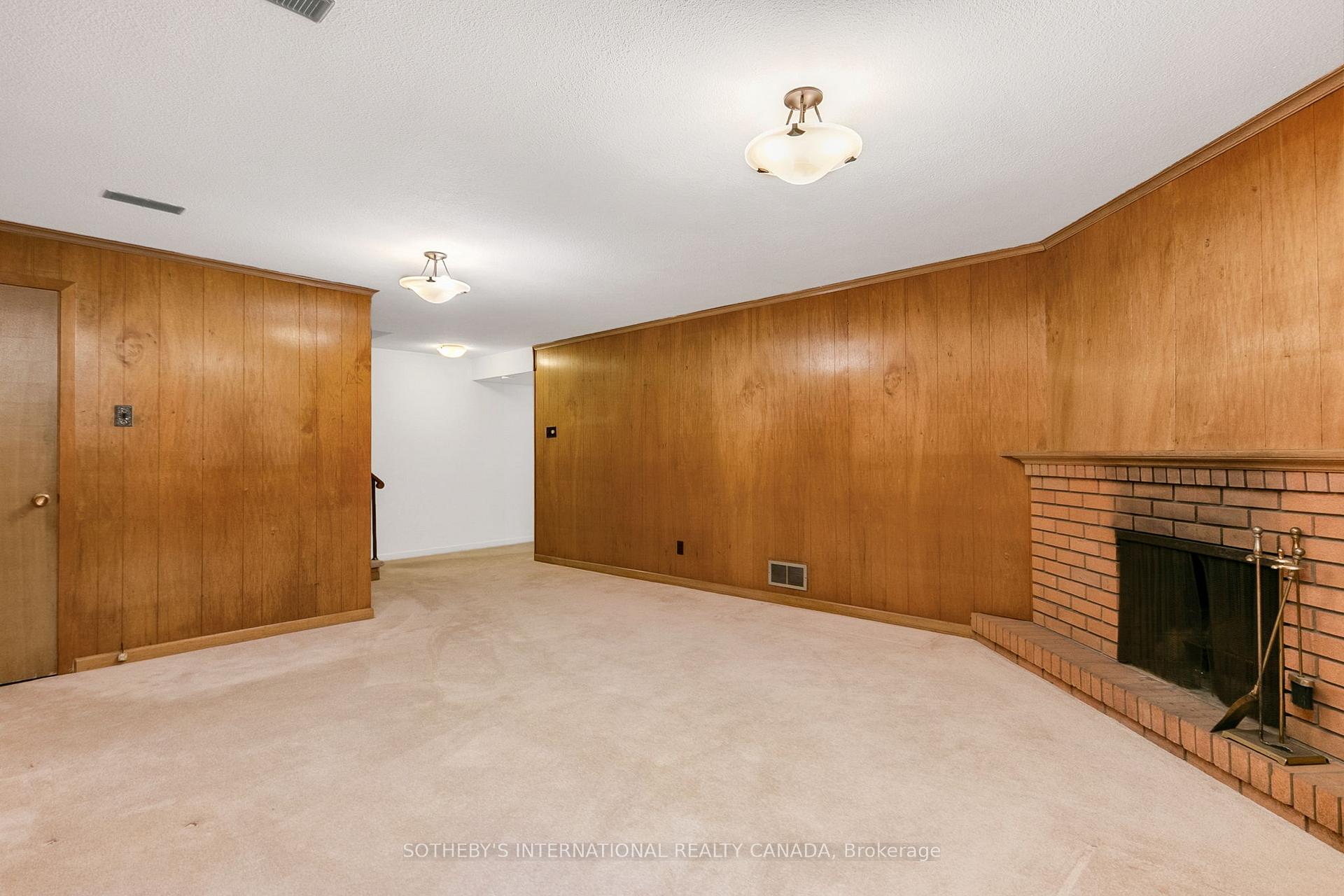 Photo 33 of 9 Queensborough Crescent, Etobicoke, Willowridge-Martingrove-Richview — HOMEH