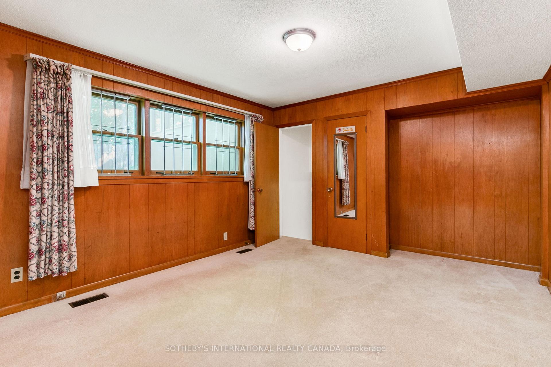 Photo 37 of 9 Queensborough Crescent, Etobicoke, Willowridge-Martingrove-Richview — HOMEH
