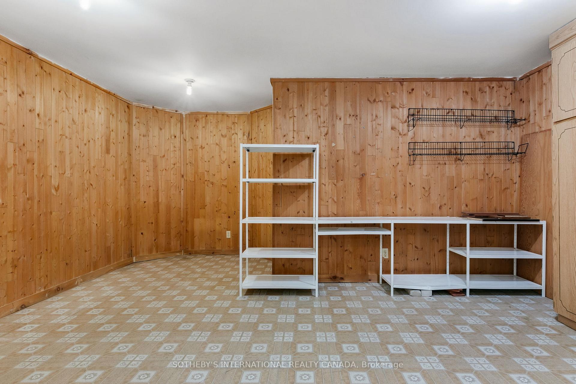 Photo 44 of 9 Queensborough Crescent, Etobicoke, Willowridge-Martingrove-Richview — HOMEH