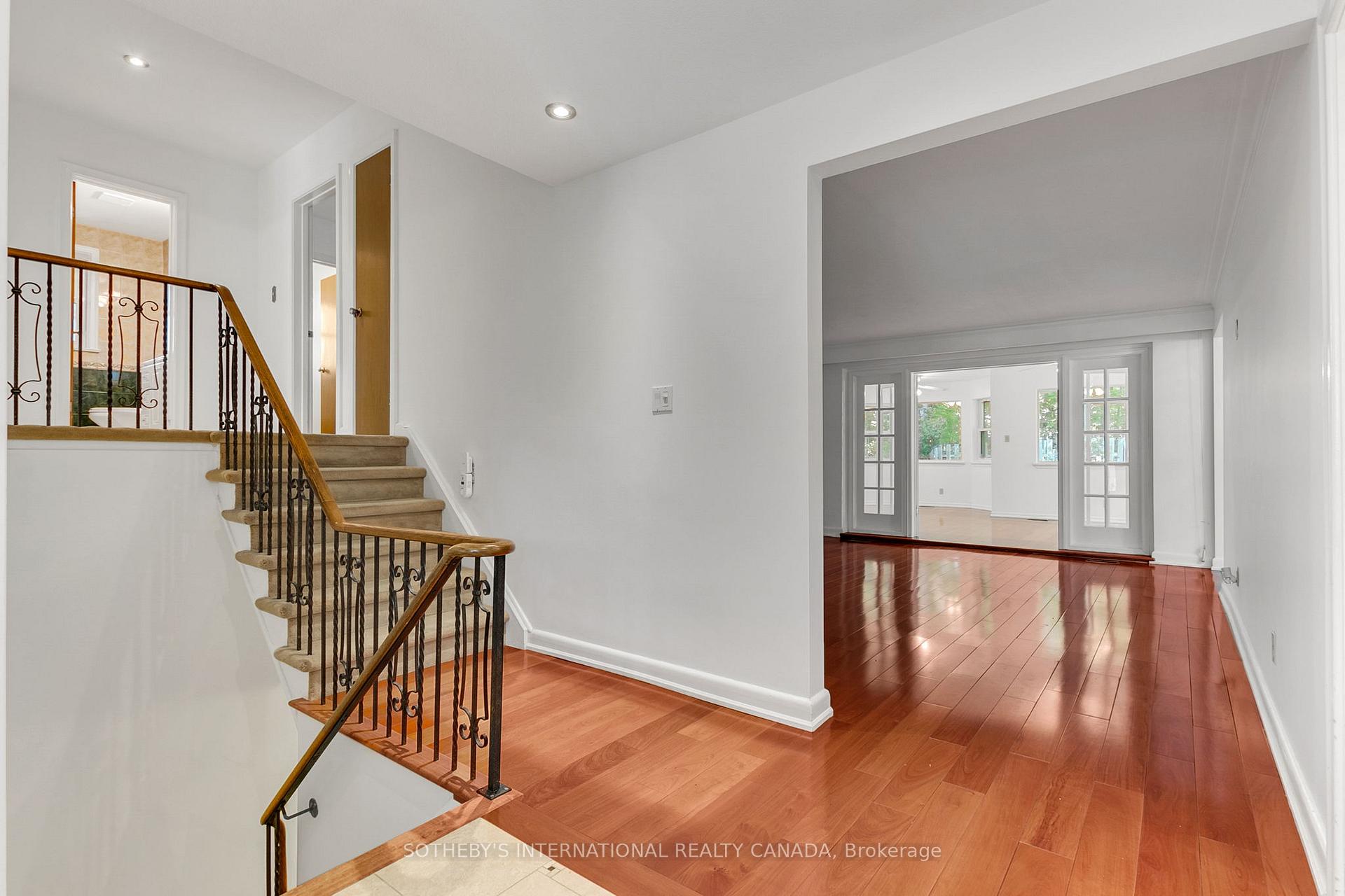 Photo 45 of 9 Queensborough Crescent, Etobicoke, Willowridge-Martingrove-Richview — HOMEH