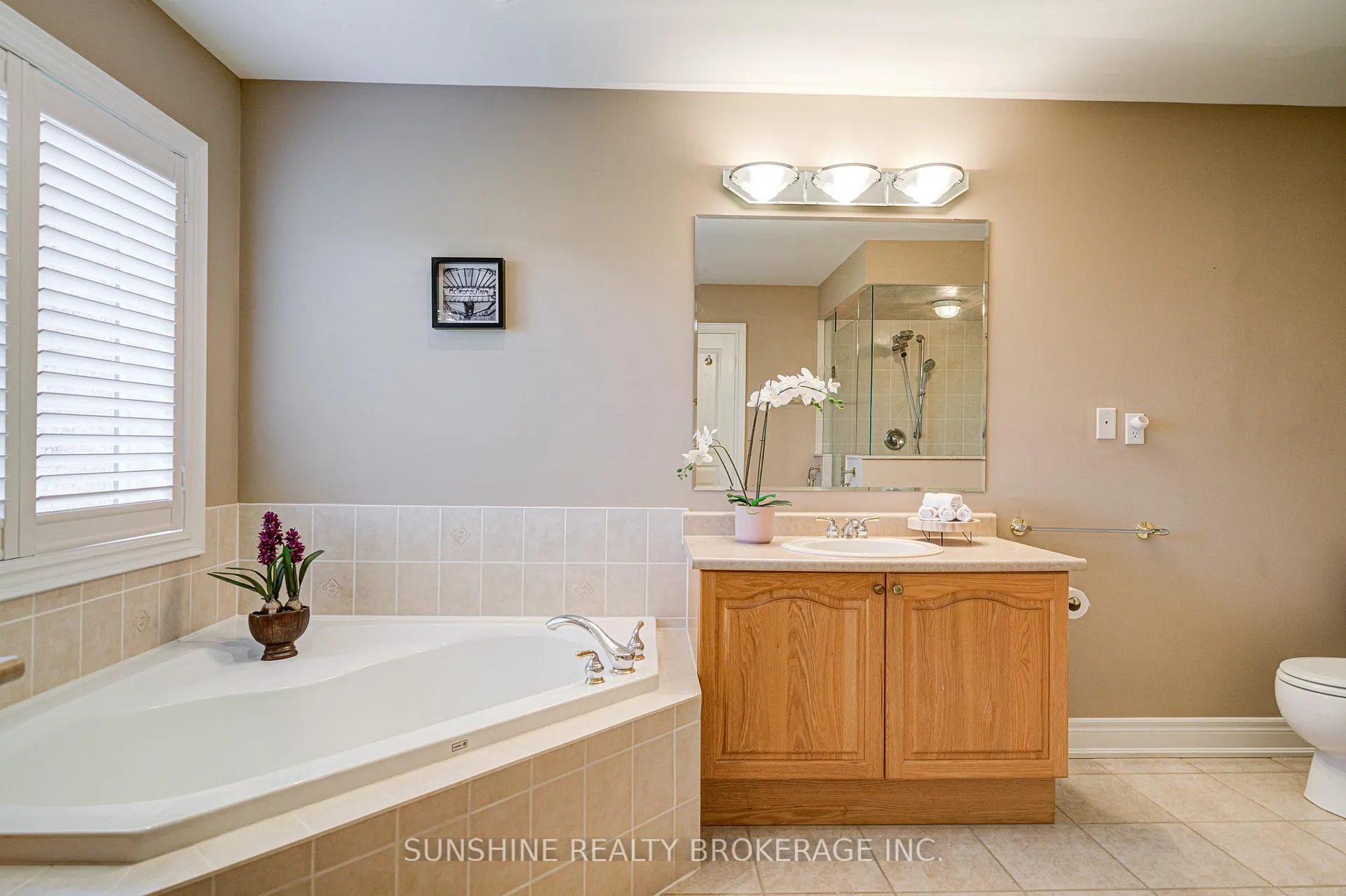 Photo 440 of 19 Aspen Leaf Court, Aurora, Hills of St Andrew — HOMEH