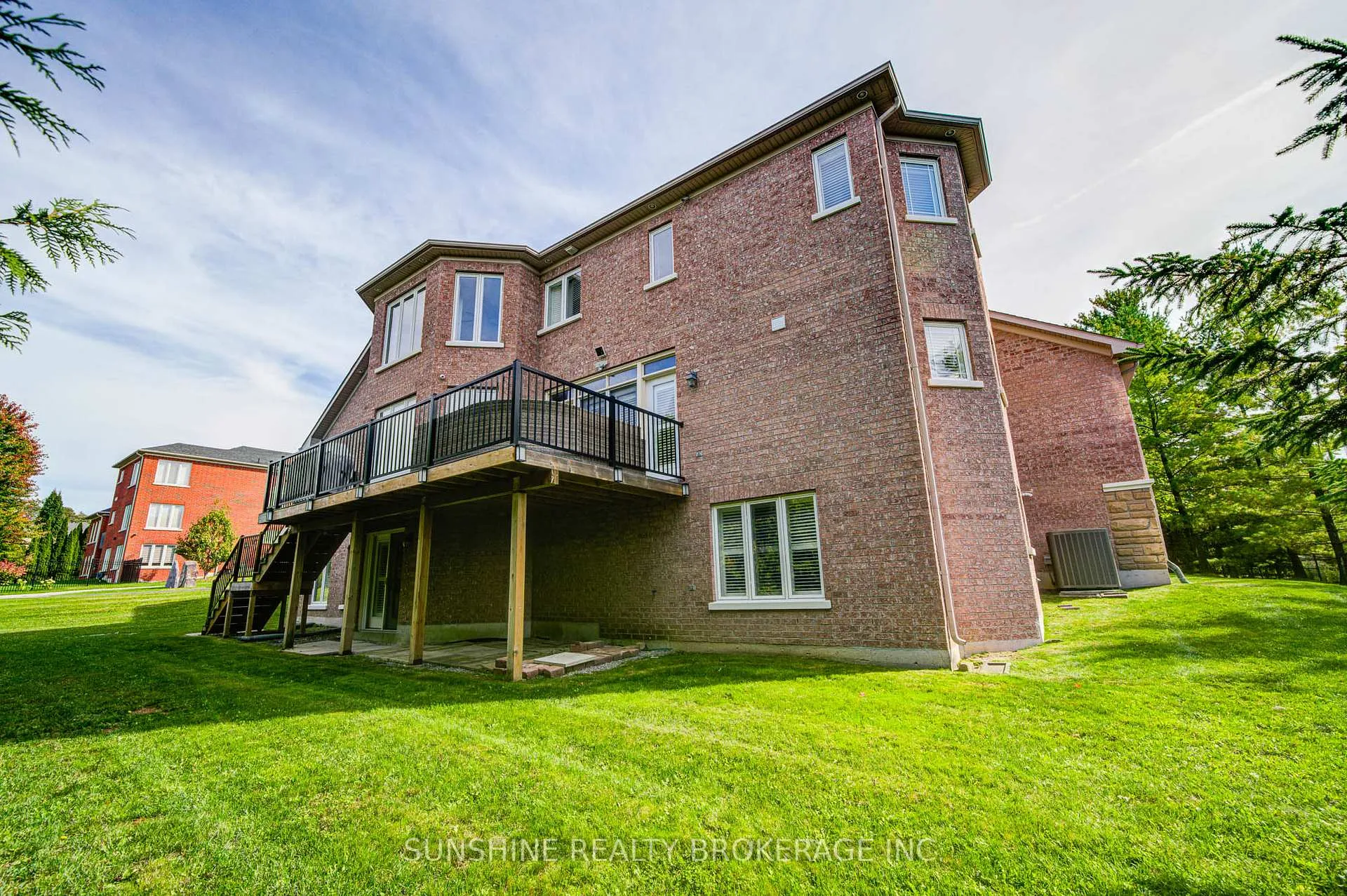 Photo 561 of 19 Aspen Leaf Court, Aurora, Hills of St Andrew — HOMEH