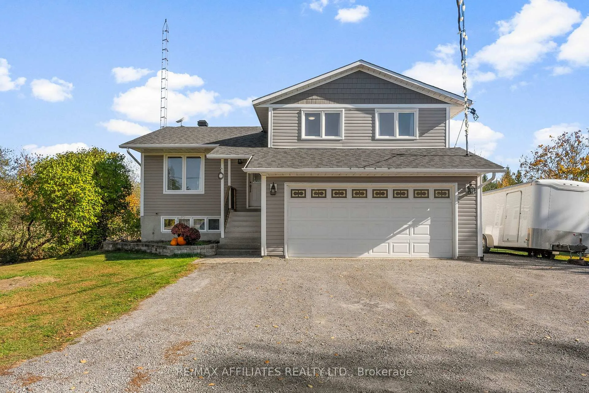 Photo 5 of 2979 Ninth Line Concession, Beckwith, Beckwith Twp — HOMEH