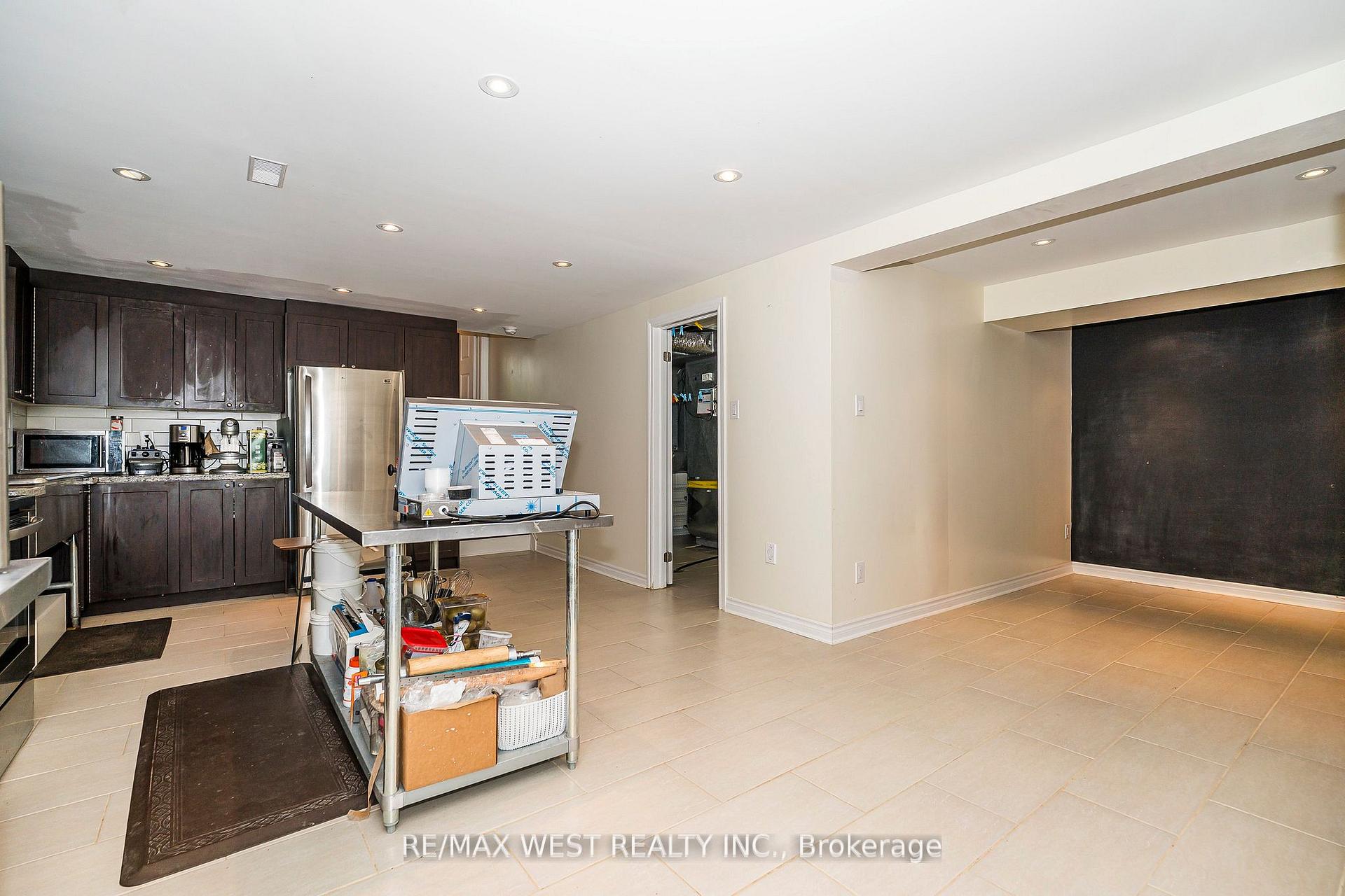 Photo 30 of 17 Forest Path Court, Etobicoke, Thistletown-Beaumonde Heights — HOMEH