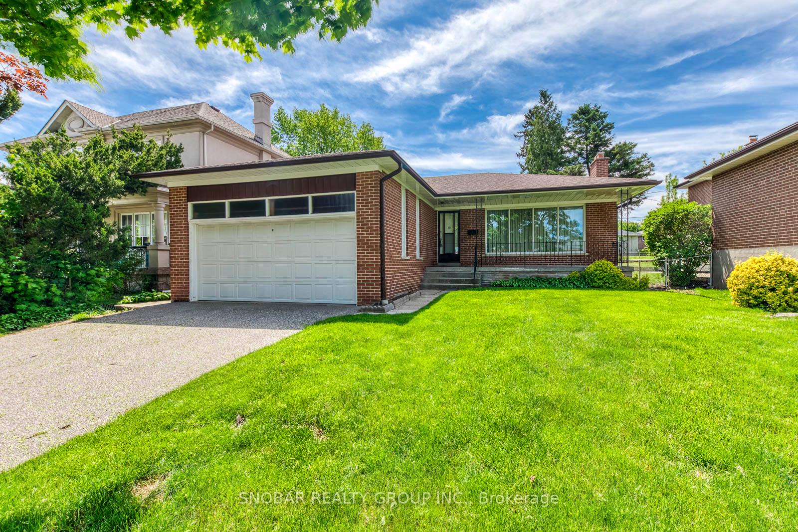 Front of 301 La Rose Avenue
