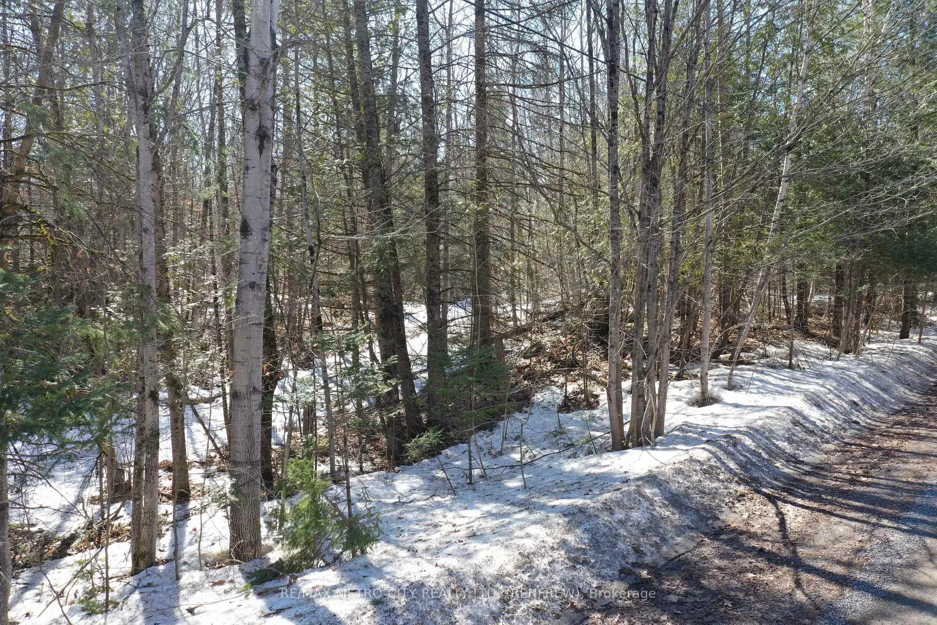 Photo 86 of 835 Ferguslea Road, Admaston/Bromley, Admaston/Bromley — HOMEH