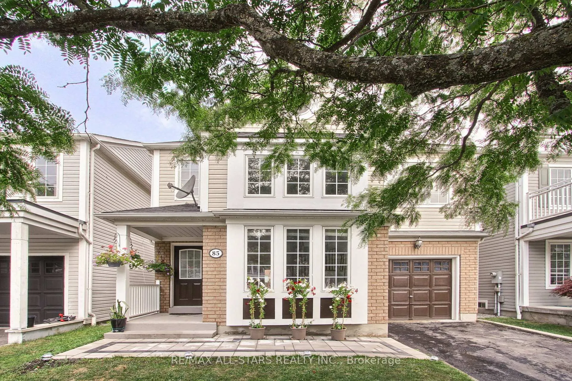 Photo 5 of 85 Handley Crescent, Ajax, South East — HOMEH
