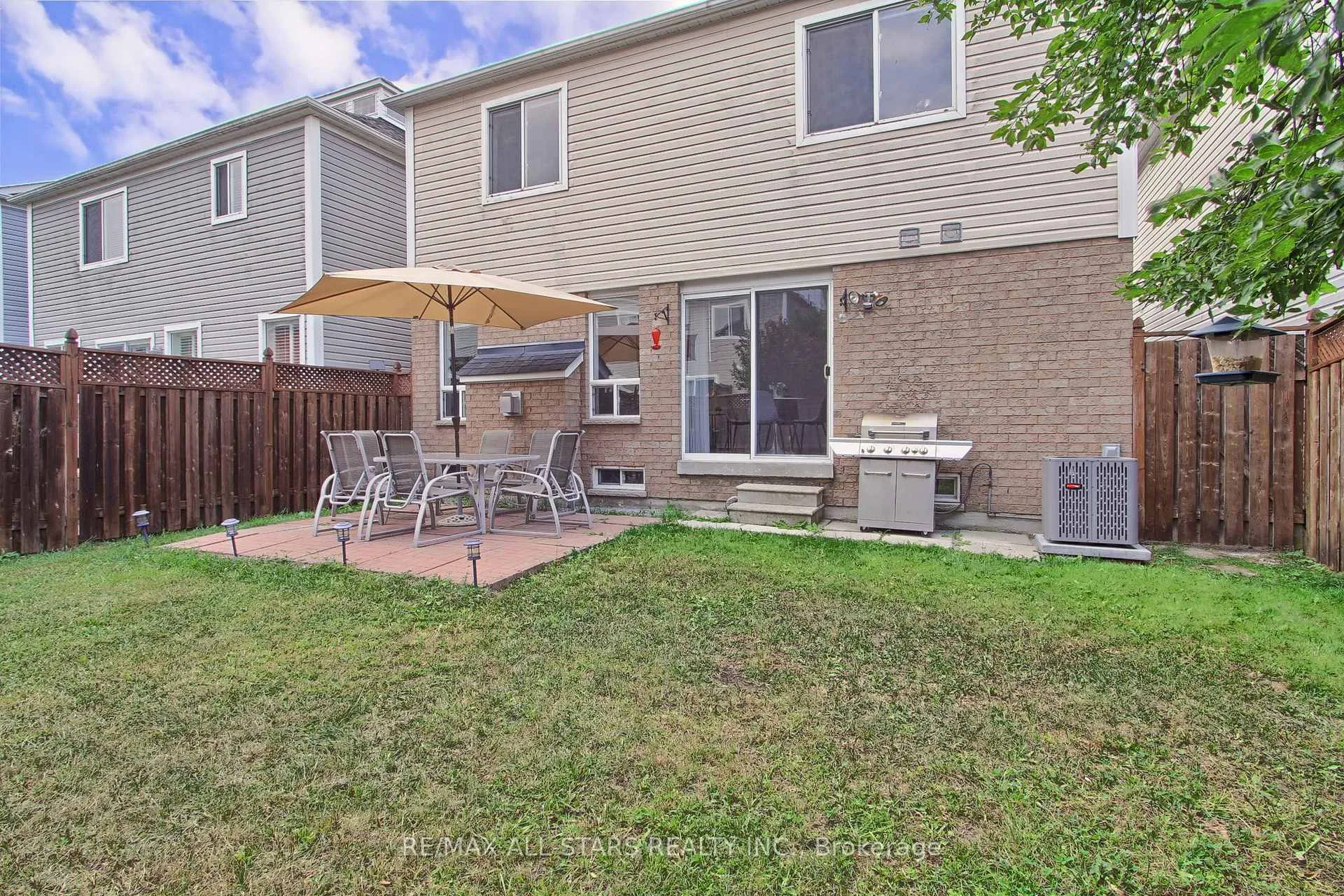Photo 720 of 85 Handley Crescent, Ajax, South East — HOMEH