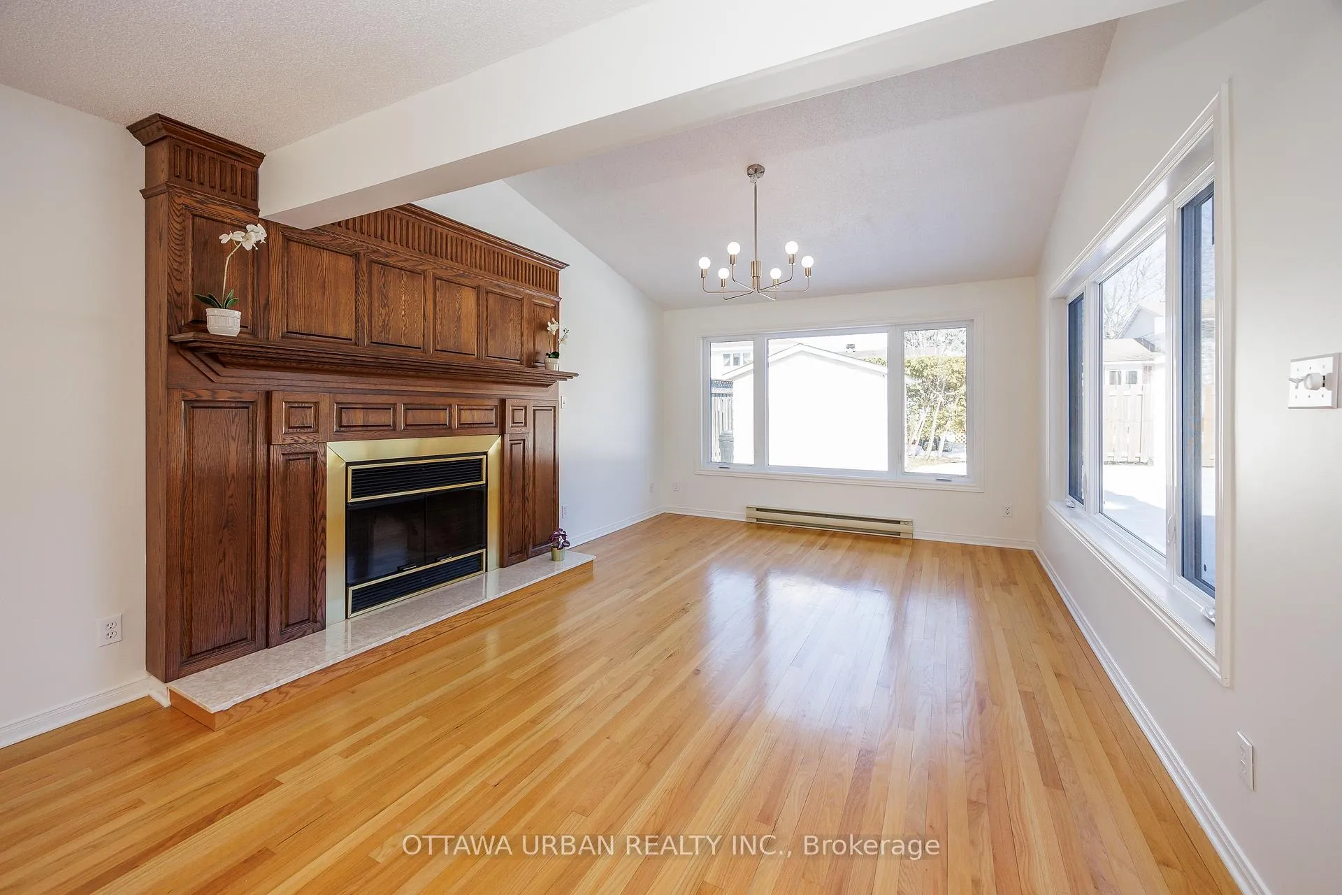 Photo 128 of 17 Woodview Crescent, Ottawa, Blackburn Hamlet — HOMEH