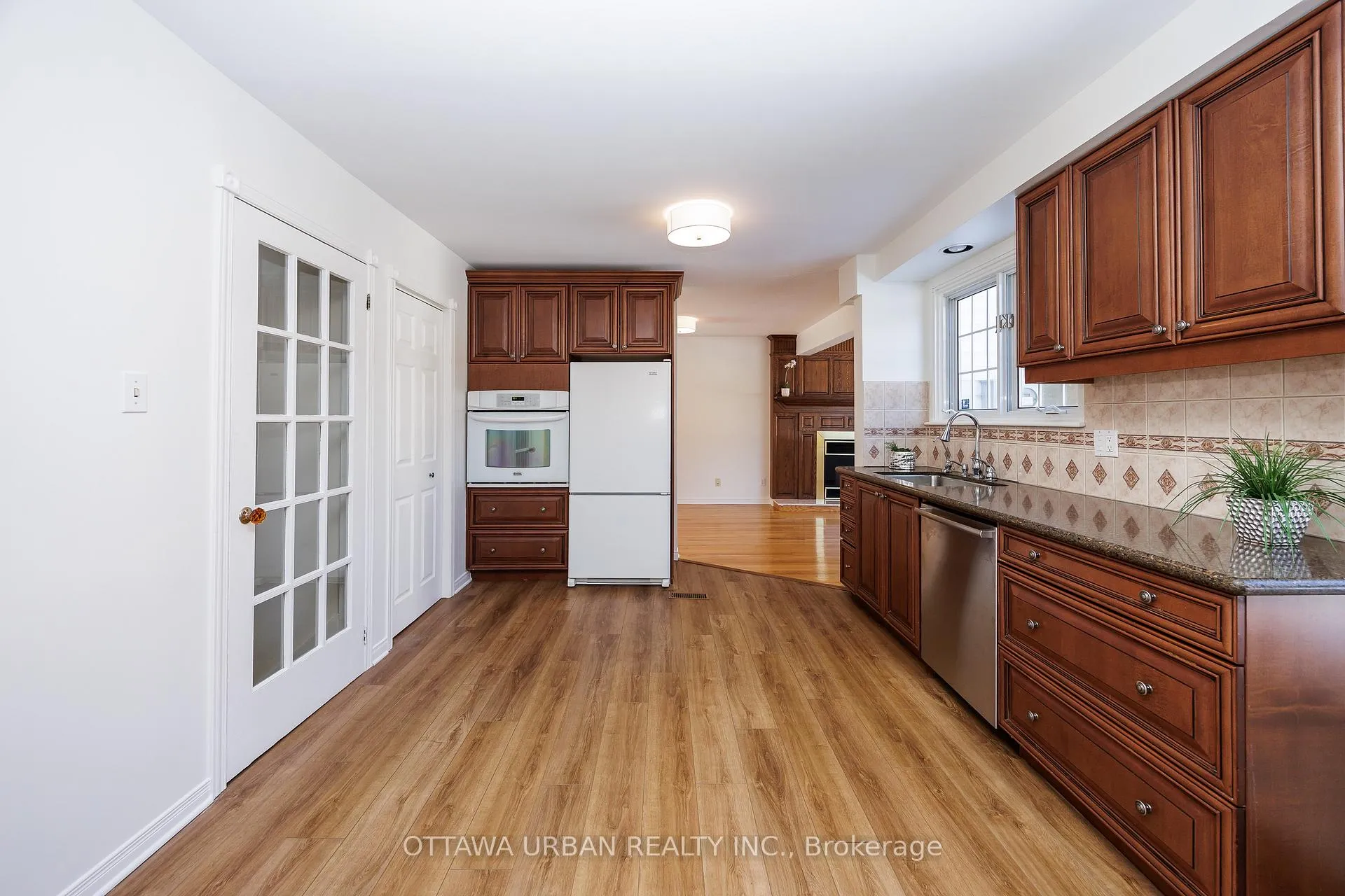Photo 160 of 17 Woodview Crescent, Ottawa, Blackburn Hamlet — HOMEH