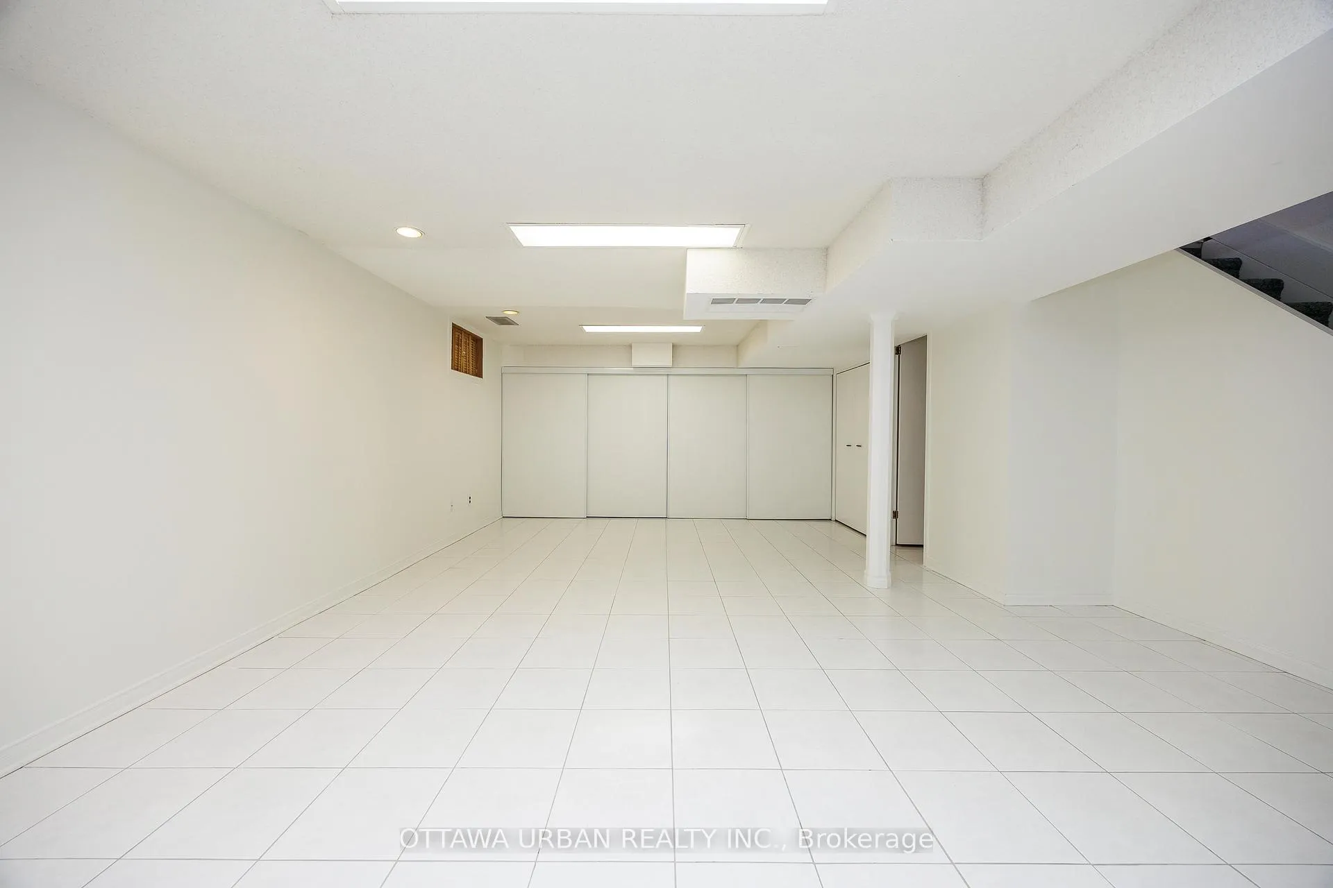 Photo 495 of 17 Woodview Crescent, Ottawa, Blackburn Hamlet — HOMEH