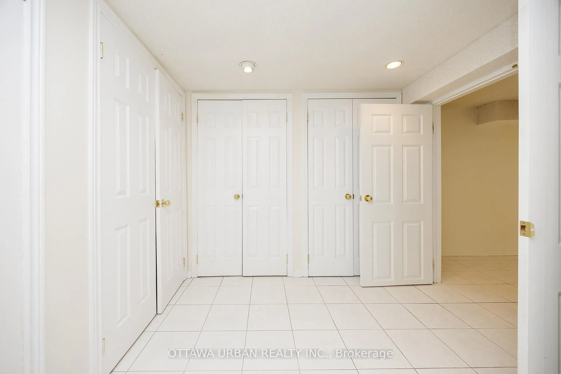 Photo 558 of 17 Woodview Crescent, Ottawa, Blackburn Hamlet — HOMEH