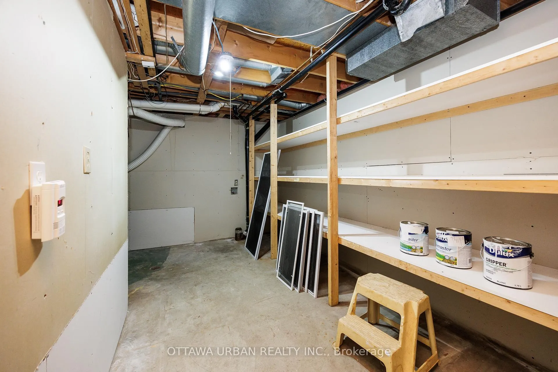 Photo 586 of 17 Woodview Crescent, Ottawa, Blackburn Hamlet — HOMEH