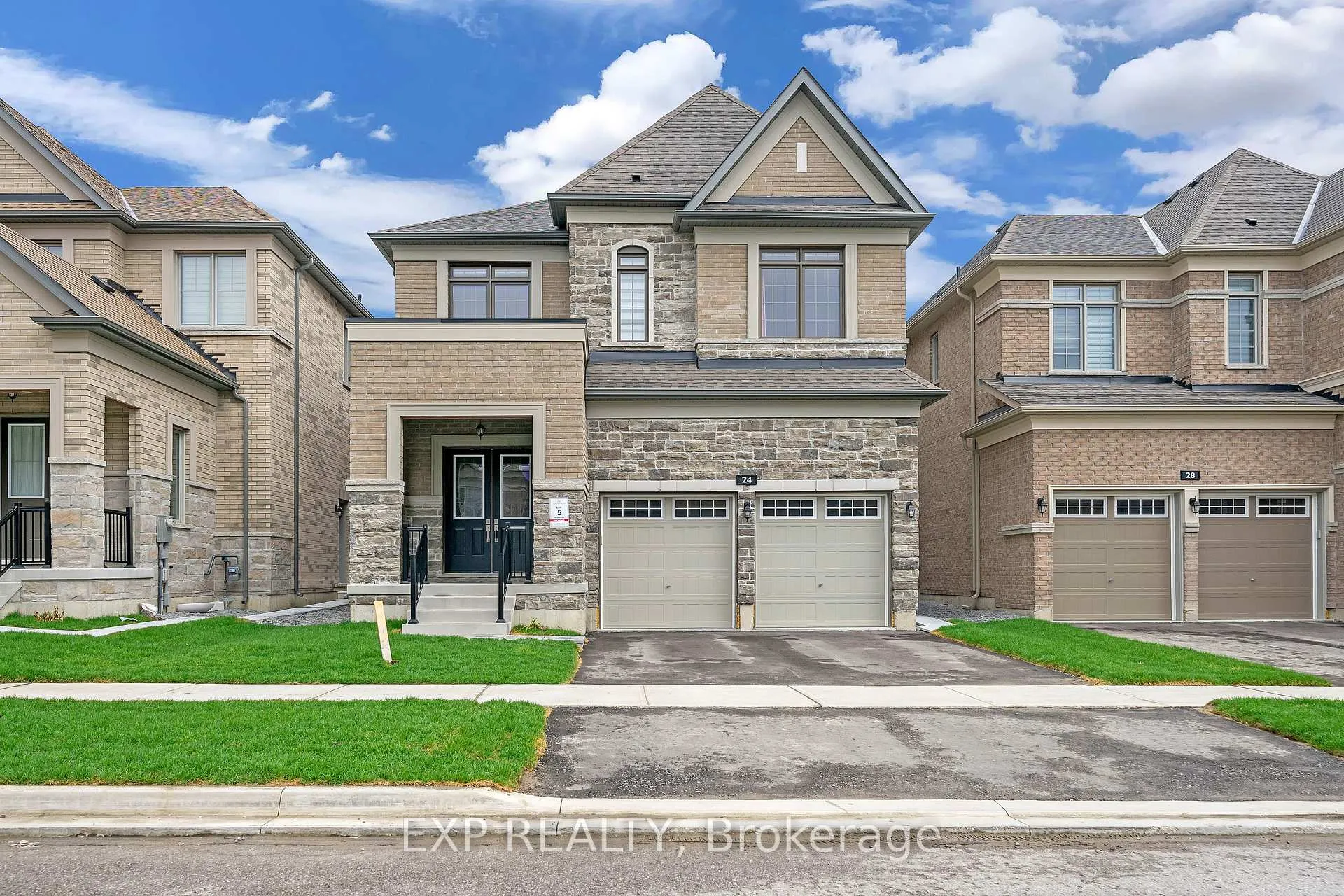 Photo 25 of Unit Bsmt, 24 Sikura Circle, Aurora, Rural Aurora — HOMEH