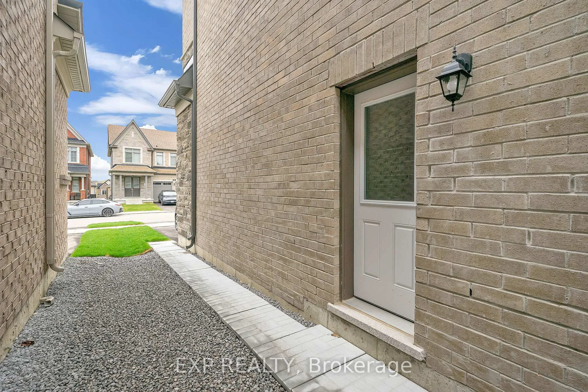 Photo 44 of Unit Bsmt, 24 Sikura Circle, Aurora, Rural Aurora — HOMEH