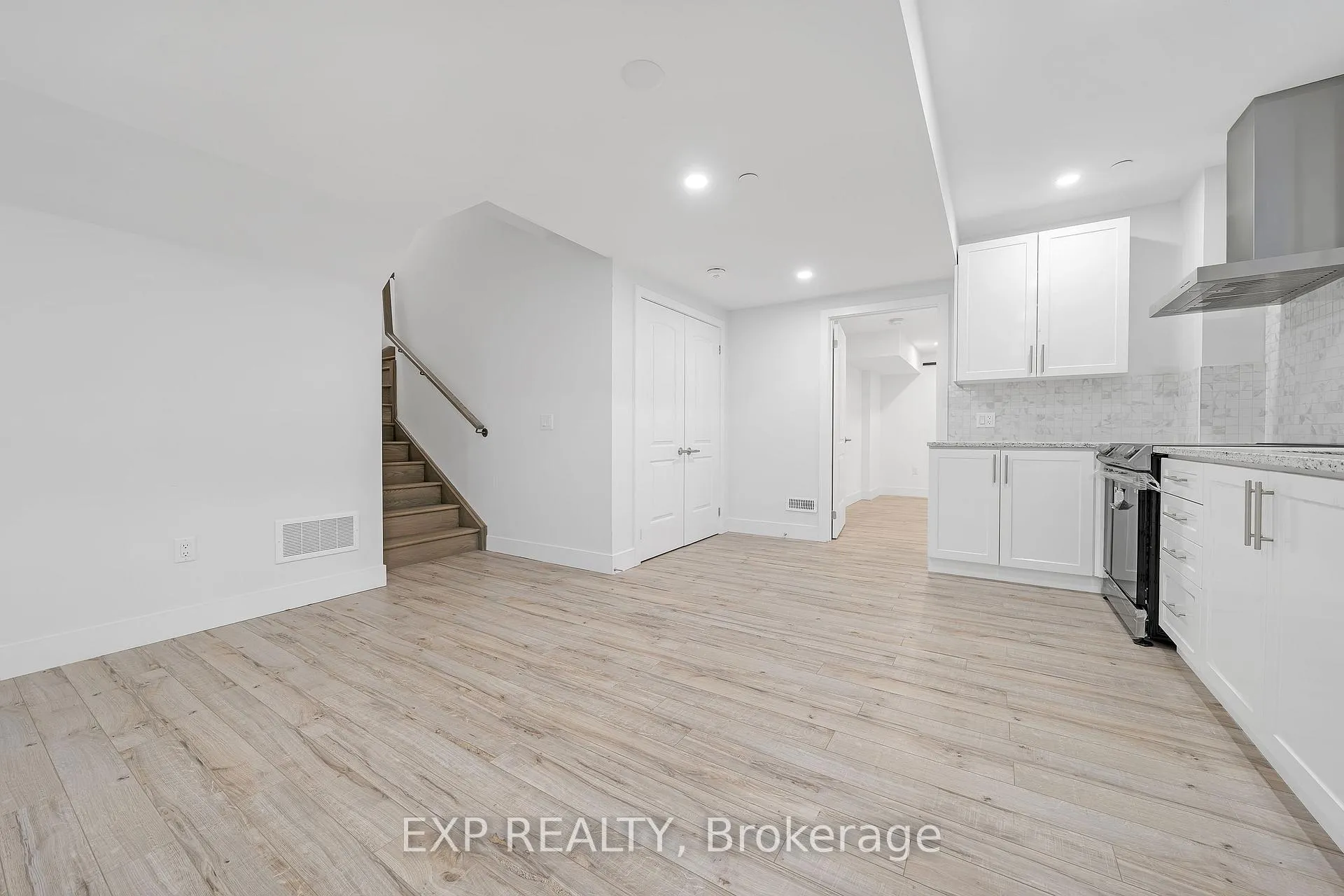 Photo 79 of Unit Bsmt, 24 Sikura Circle, Aurora, Rural Aurora — HOMEH