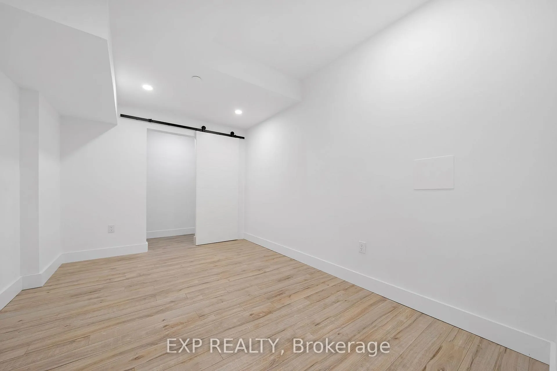 Photo 163 of Unit Bsmt, 24 Sikura Circle, Aurora, Rural Aurora — HOMEH