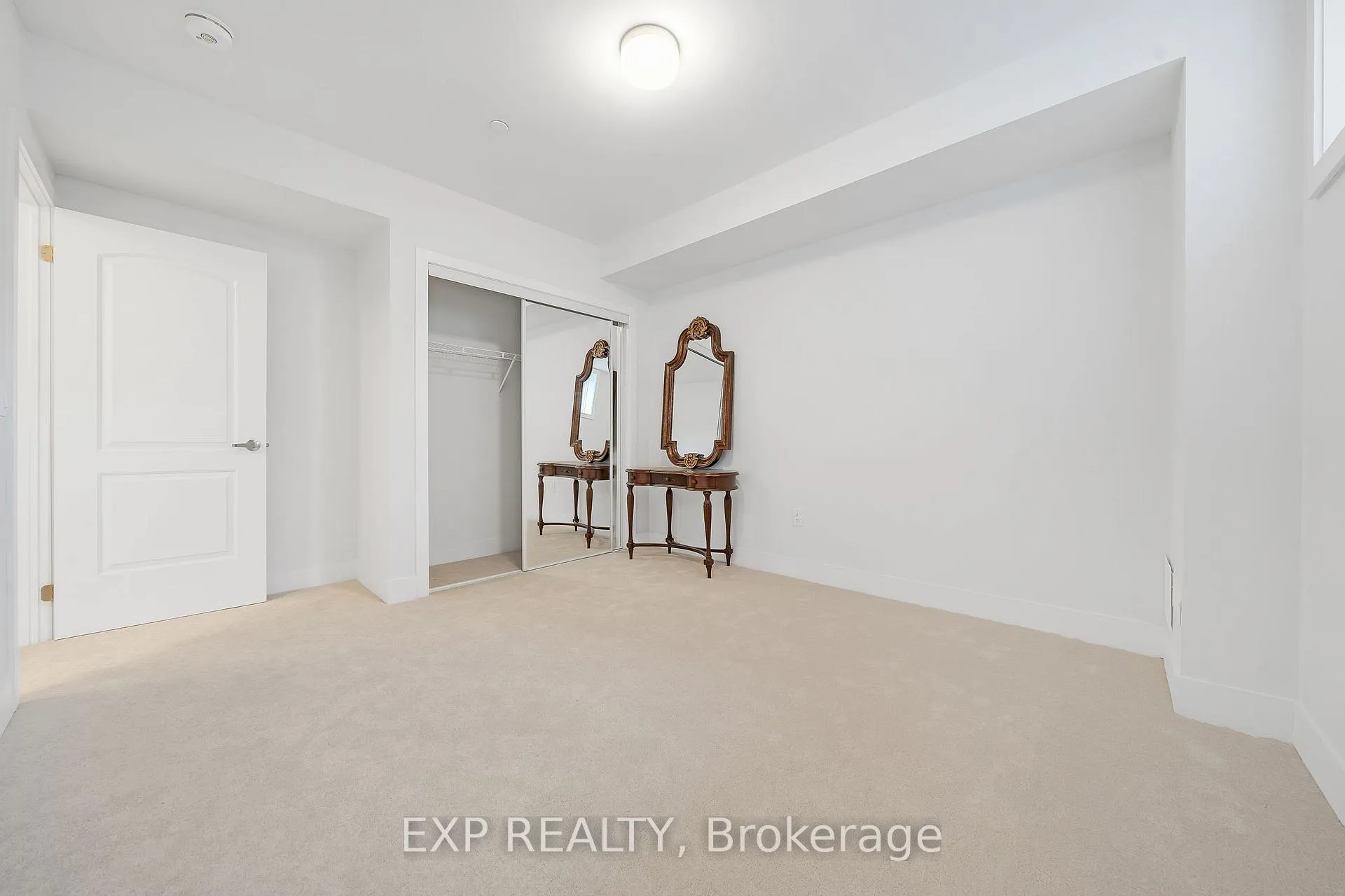 Photo 207 of Unit Bsmt, 24 Sikura Circle, Aurora, Rural Aurora — HOMEH