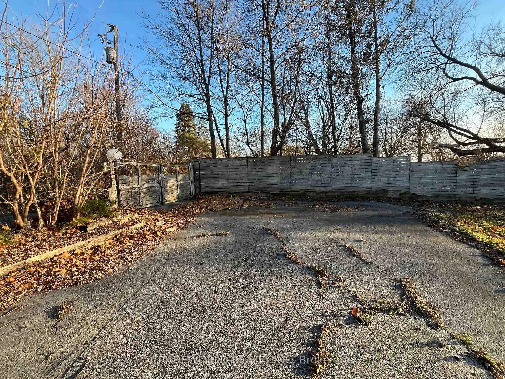 Photo 15 of 330 River Road, Ottawa, Cedardale — HOMEH