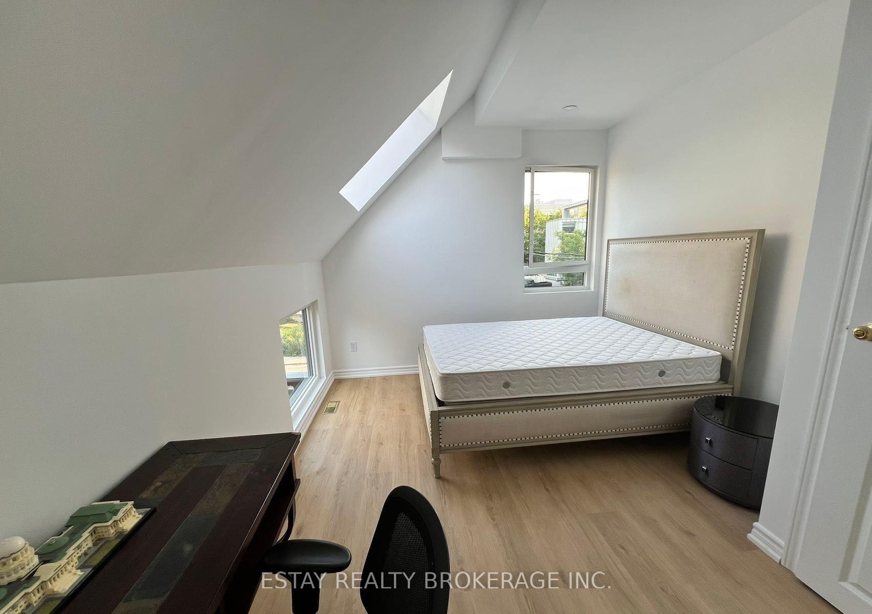 Photo 2 of Unit 202, 364 Huron Street, Toronto, University — HOMEH