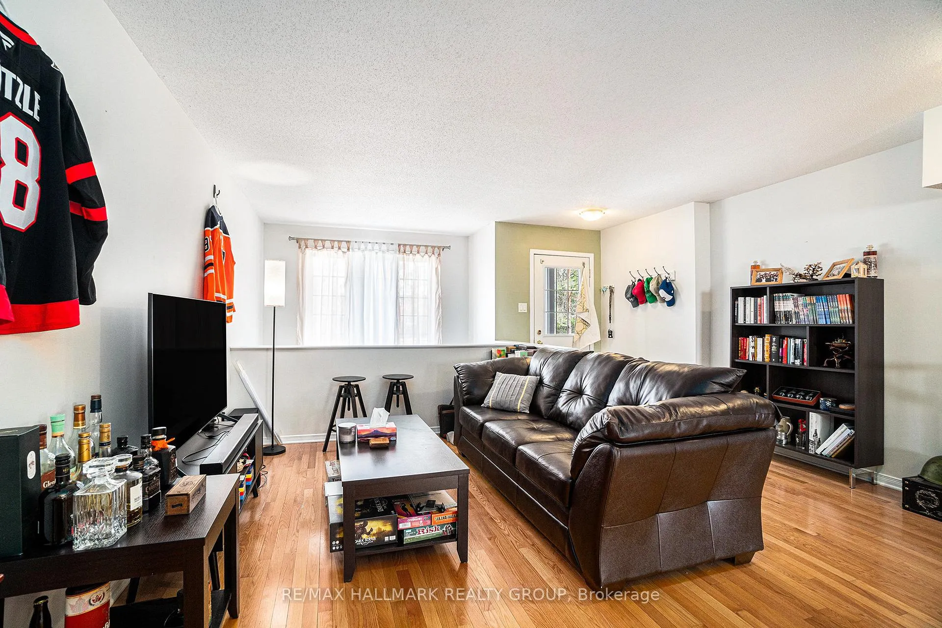 Photo 4 of 393 Wiffen Private, Ottawa, Westcliffe Estates — HOMEH