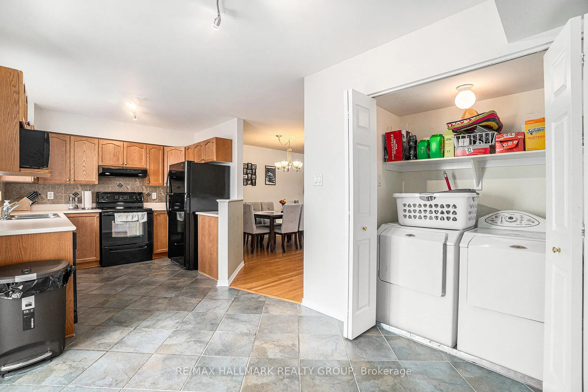Photo 5 of 393 Wiffen Private, Ottawa, Westcliffe Estates — HOMEH