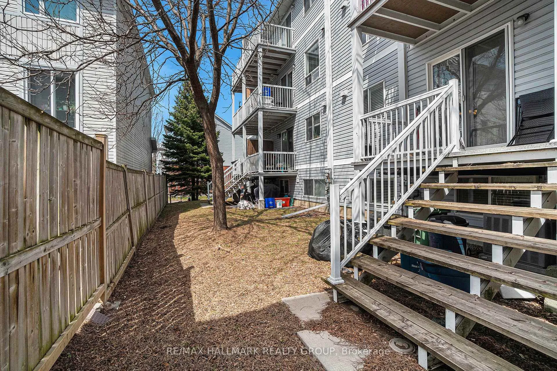 Photo 15 of 393 Wiffen Private, Ottawa, Westcliffe Estates — HOMEH