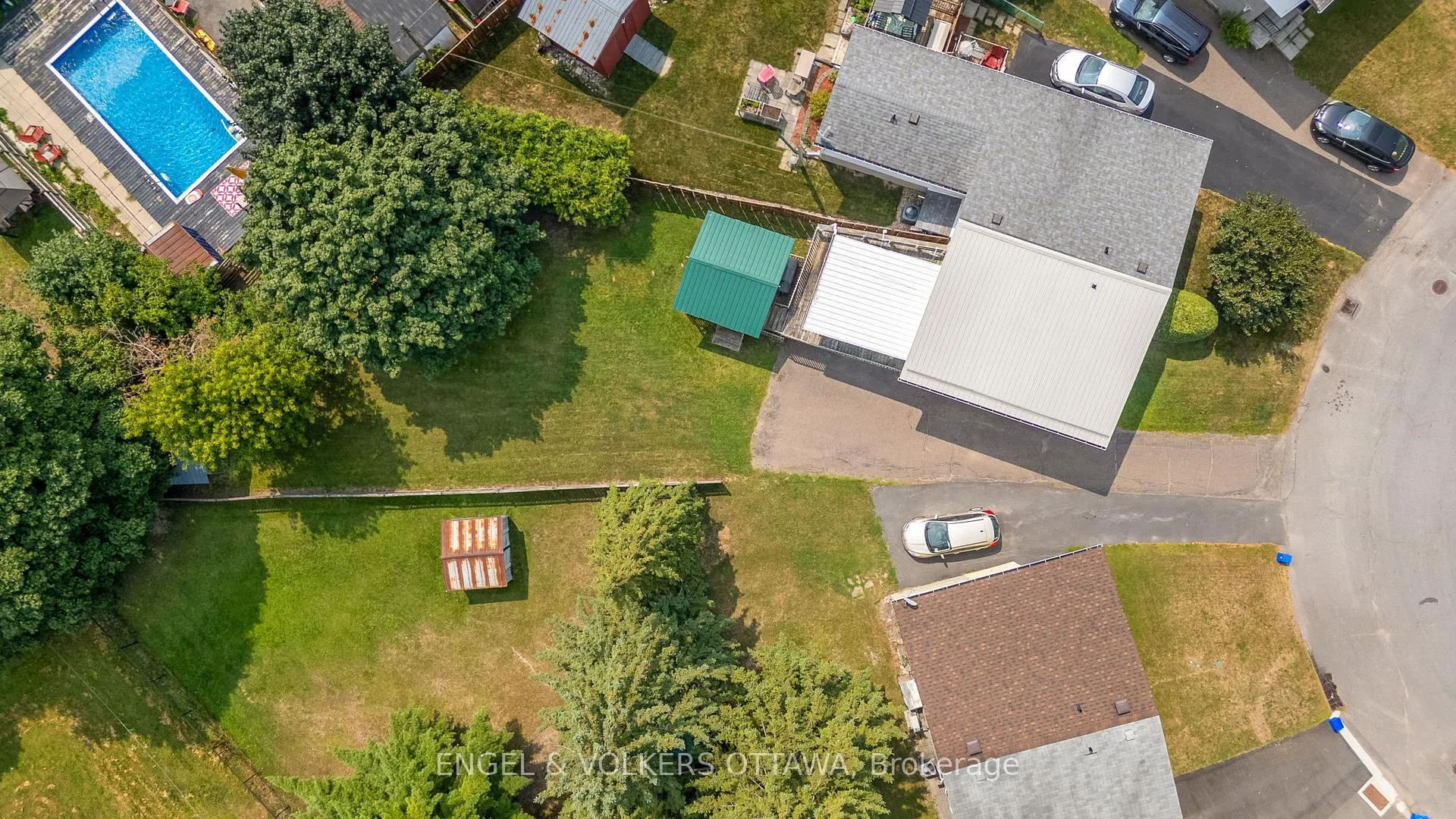 Photo 3 of 238 Wilfred Crescent, Arnprior — HOMEH