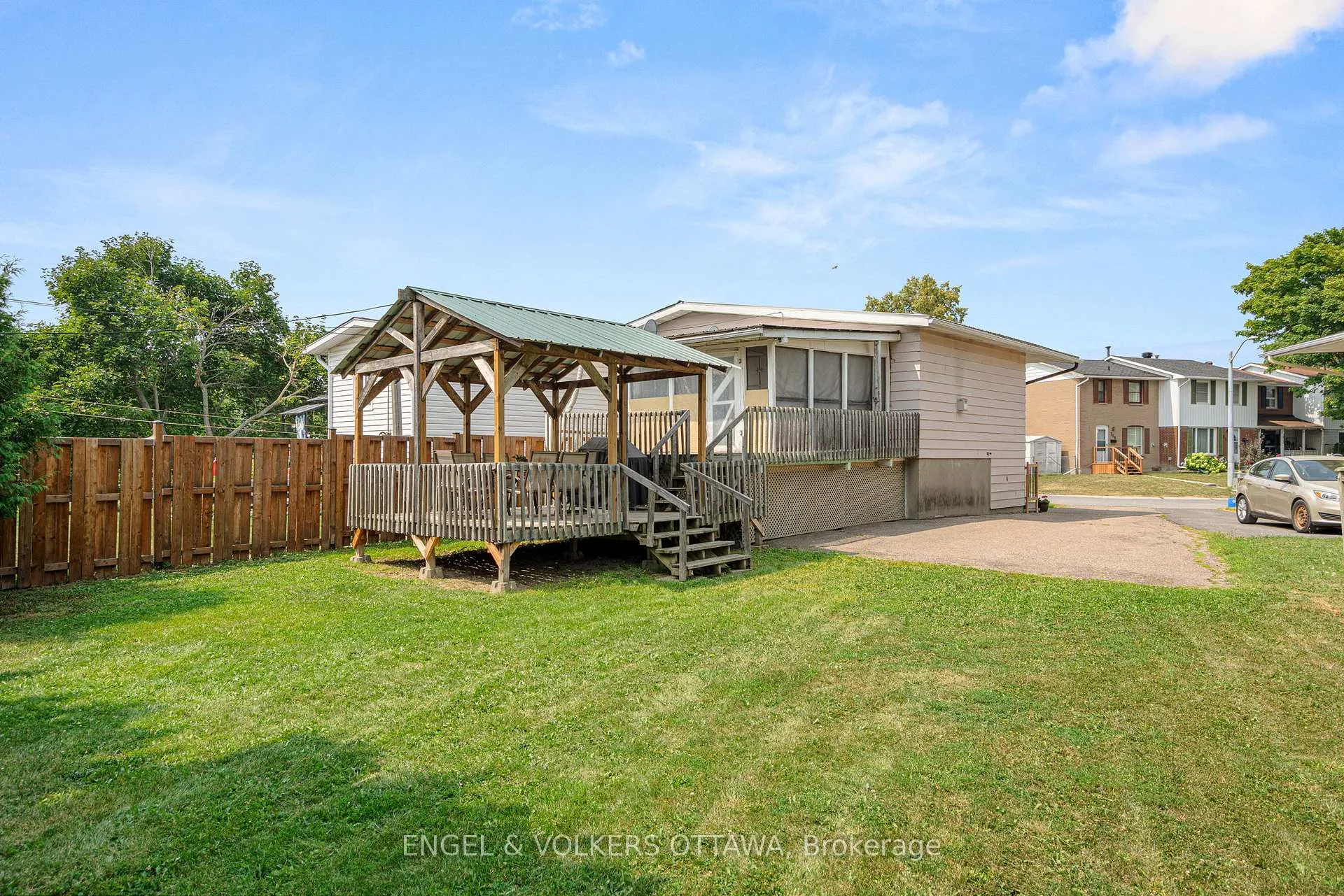 Photo 24 of 238 Wilfred Crescent, Arnprior — HOMEH