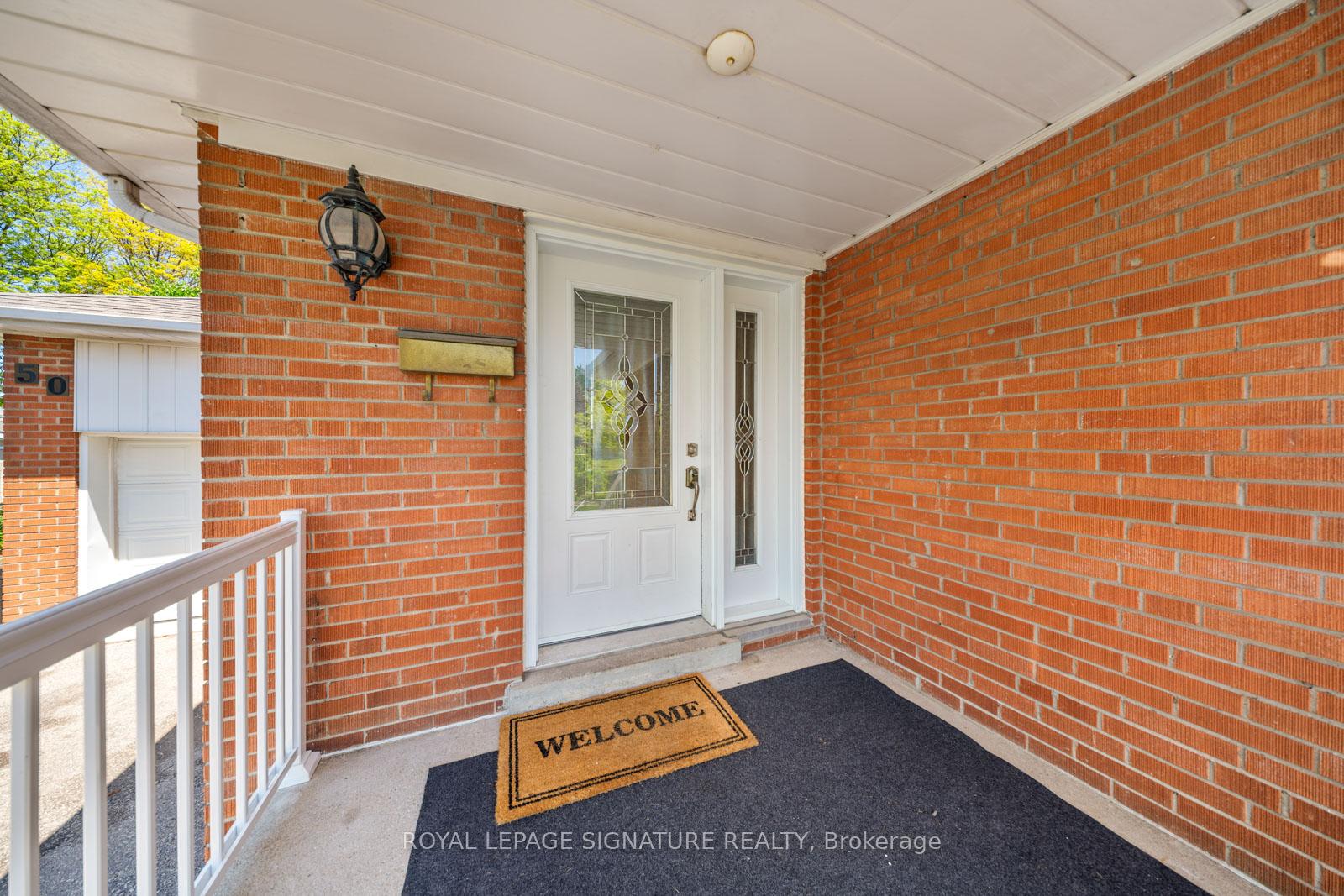 Photo 3 of 50 Dittmer Crescent, Etobicoke, West Humber-Clairville — HOMEH