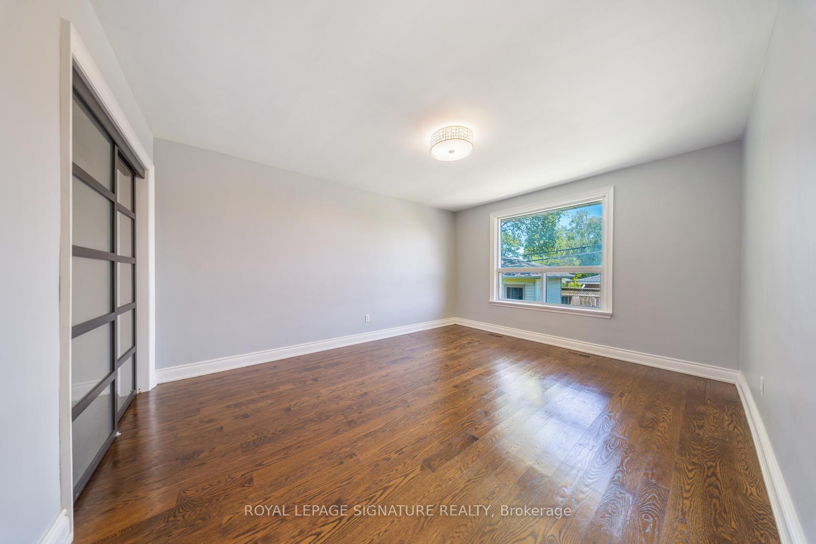 Photo 28 of 50 Dittmer Crescent, Etobicoke, West Humber-Clairville — HOMEH