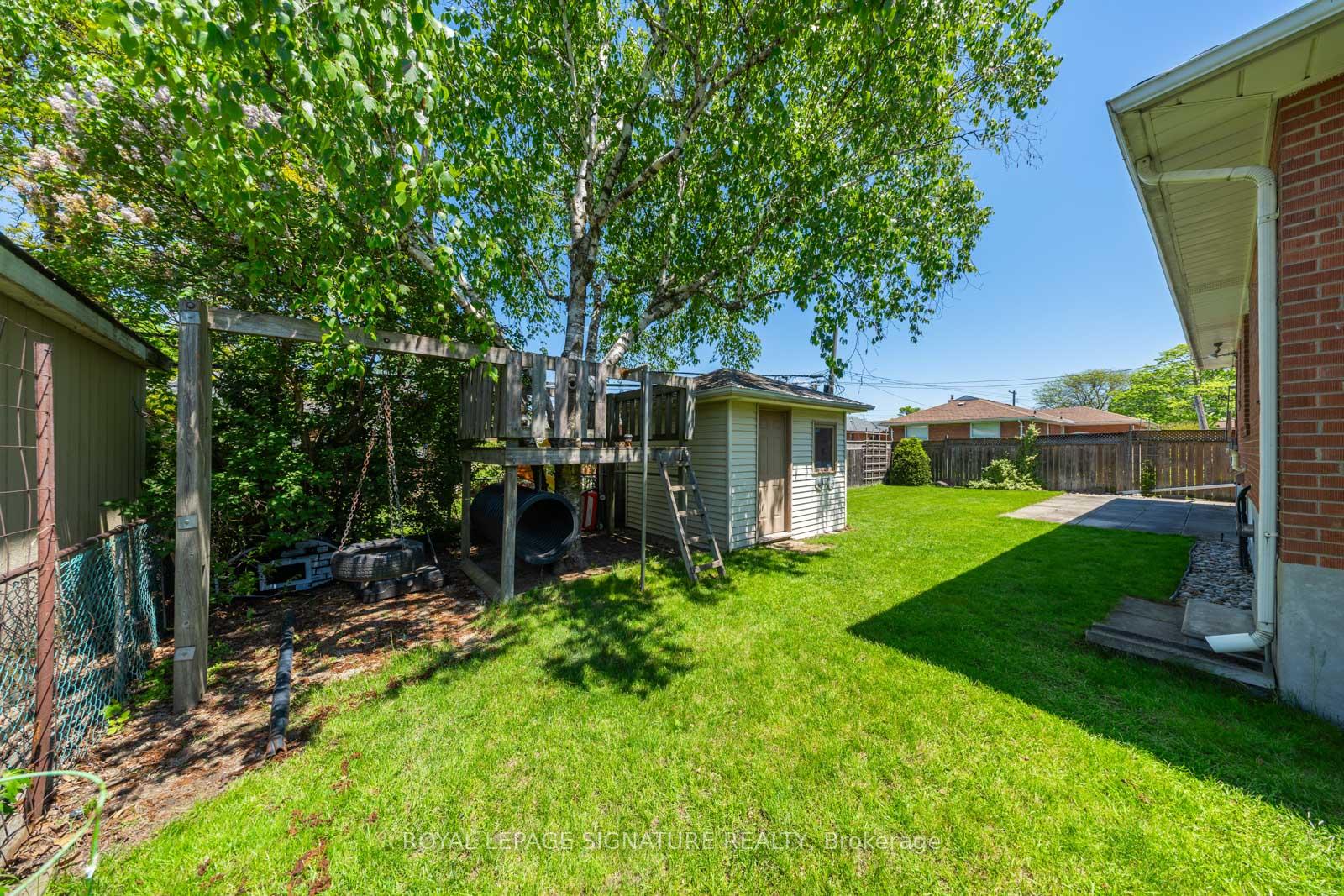 Photo 26 of 50 Dittmer Crescent, Etobicoke, West Humber-Clairville — HOMEH