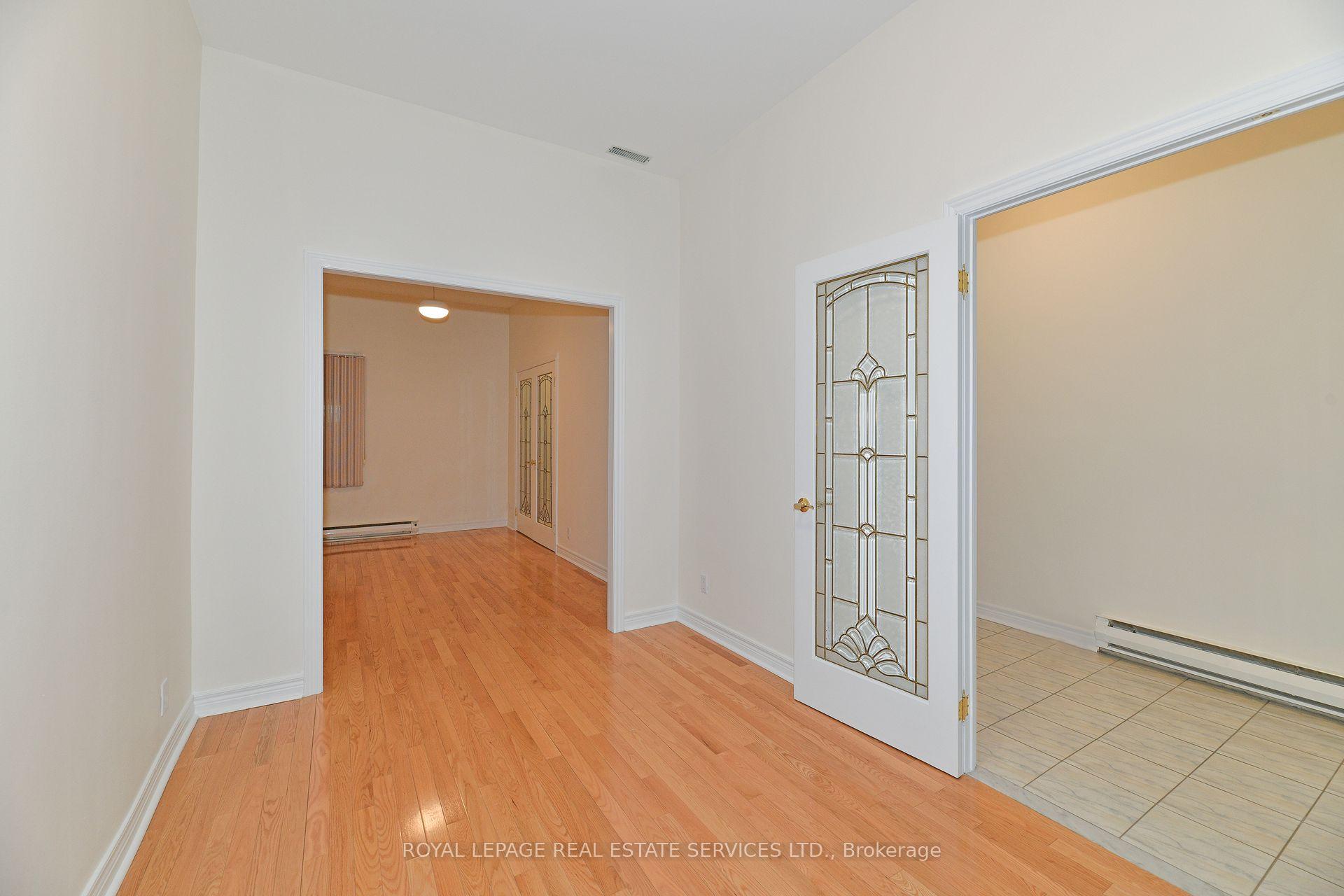 Photo 12 of 191 Argyle Street, Toronto, Little Portugal — HOMEH