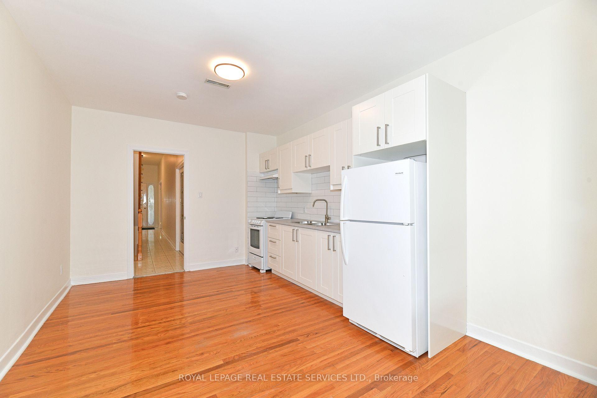 Photo 6 of 191 Argyle Street, Toronto, Little Portugal — HOMEH