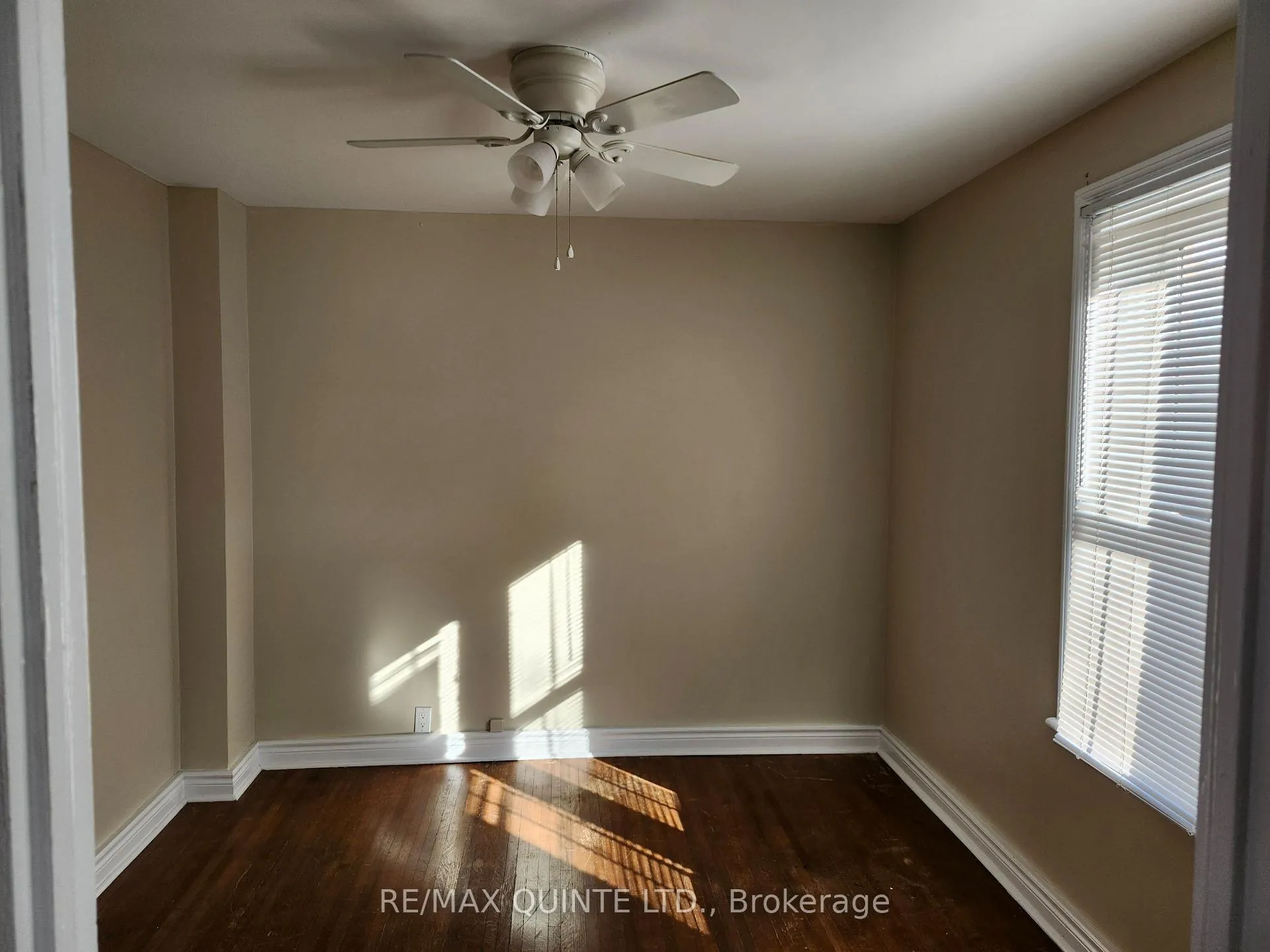 Photo 8 of 299 Foster Avenue, Belleville, Belleville Ward — HOMEH