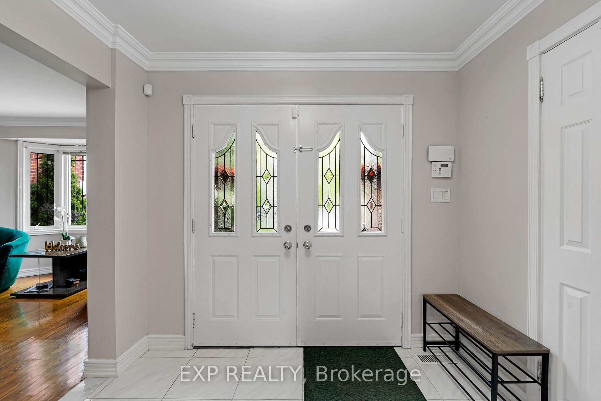 Photo 5 of 6 Edgebrook Drive, Etobicoke, Thistletown-Beaumonde Heights — HOMEH