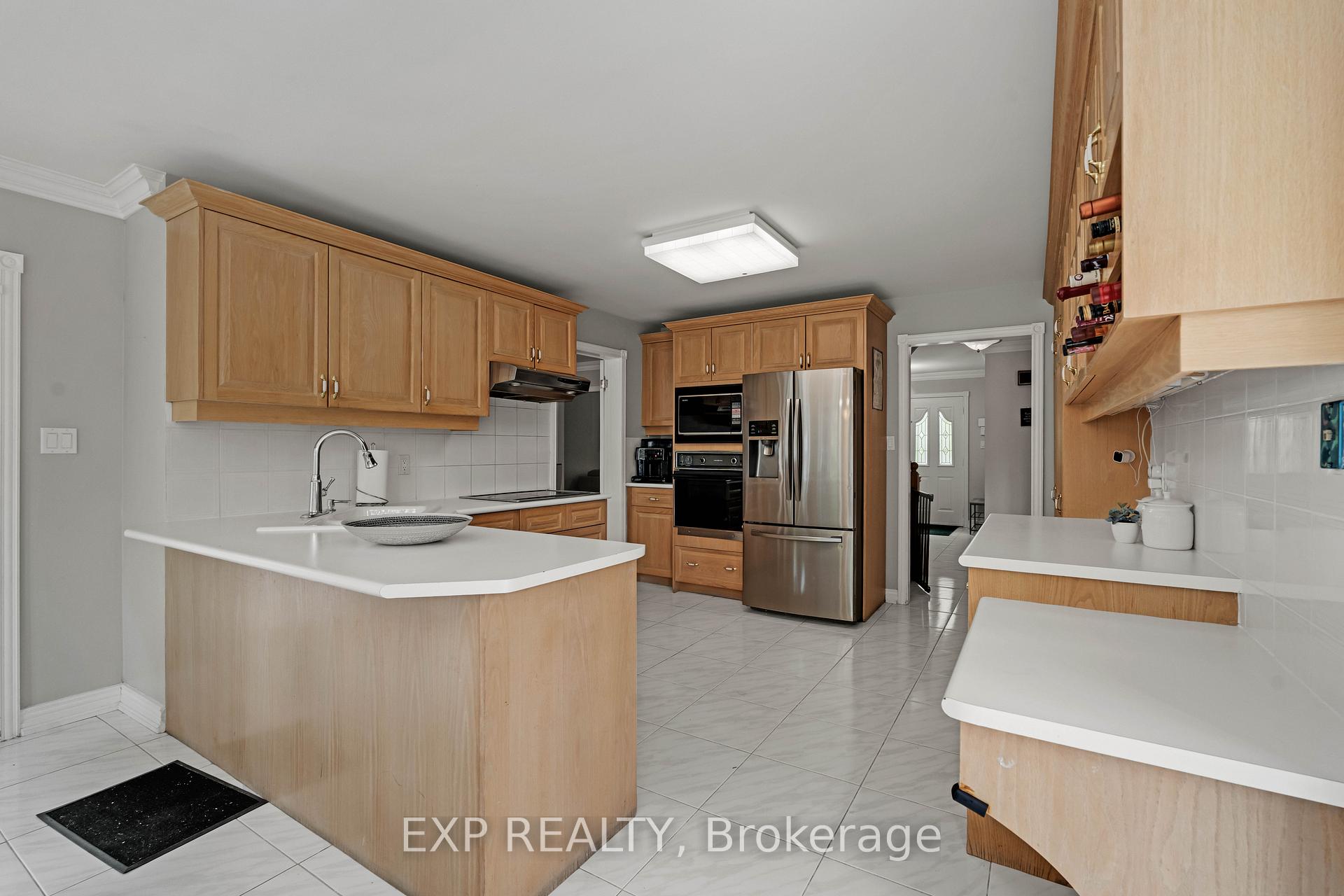 Photo 13 of 6 Edgebrook Drive, Etobicoke, Thistletown-Beaumonde Heights — HOMEH