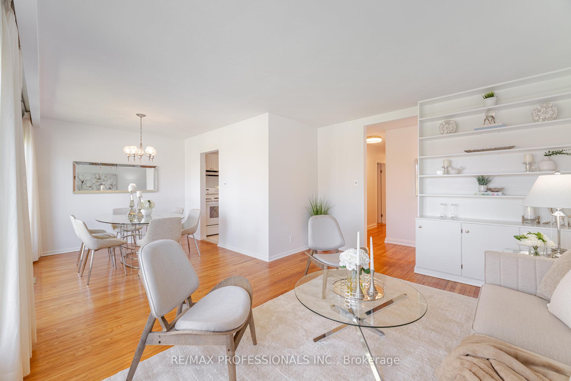 Photo 9 of 36 Templar Drive, Etobicoke, Kingsview Village-The Westway — HOMEH