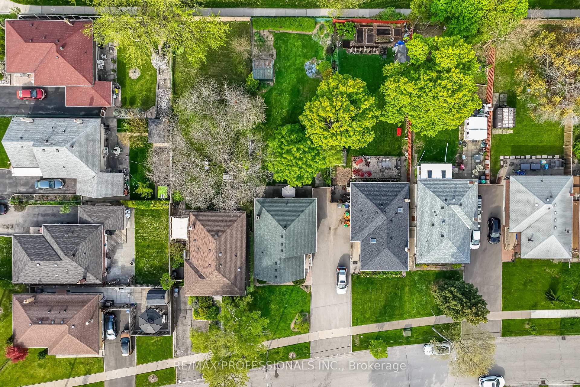 Photo 34 of 36 Templar Drive, Etobicoke, Kingsview Village-The Westway — HOMEH