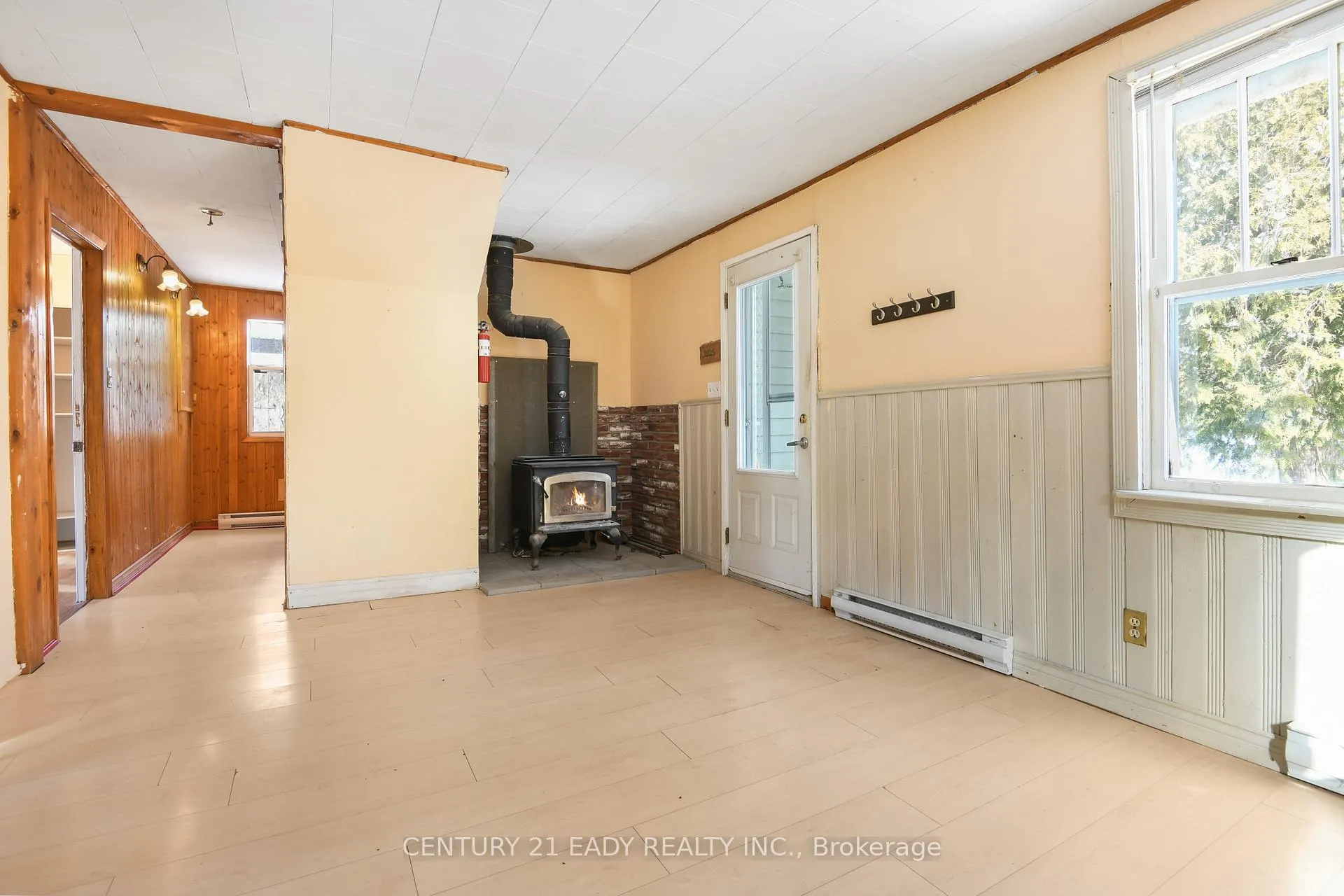 Photo 24 of 949 Whelan Road, Admaston/Bromley, Admaston/Bromley — HOMEH