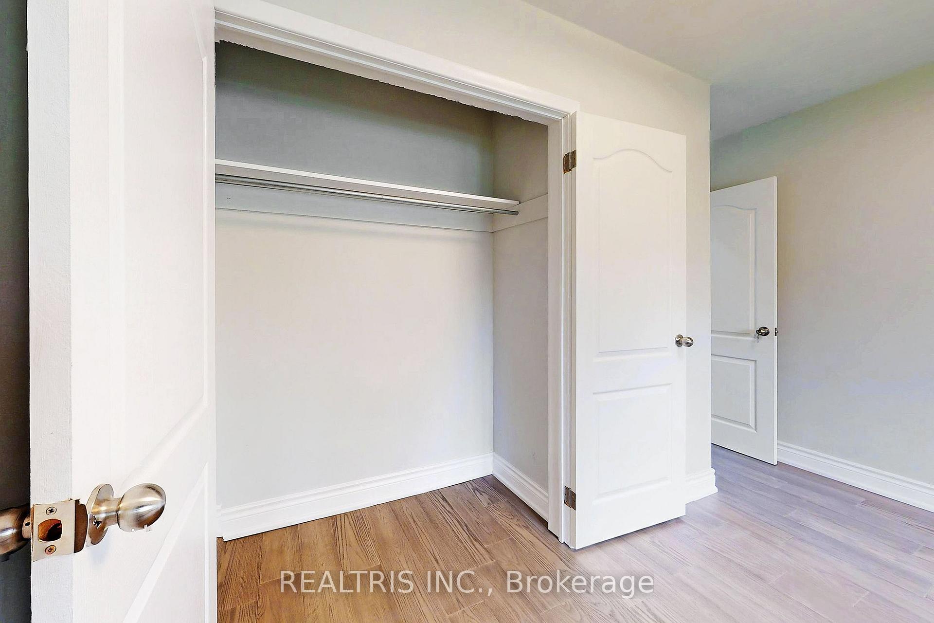 Photo 32 of 36 Tealham Drive, Etobicoke, West Humber-Clairville — HOMEH