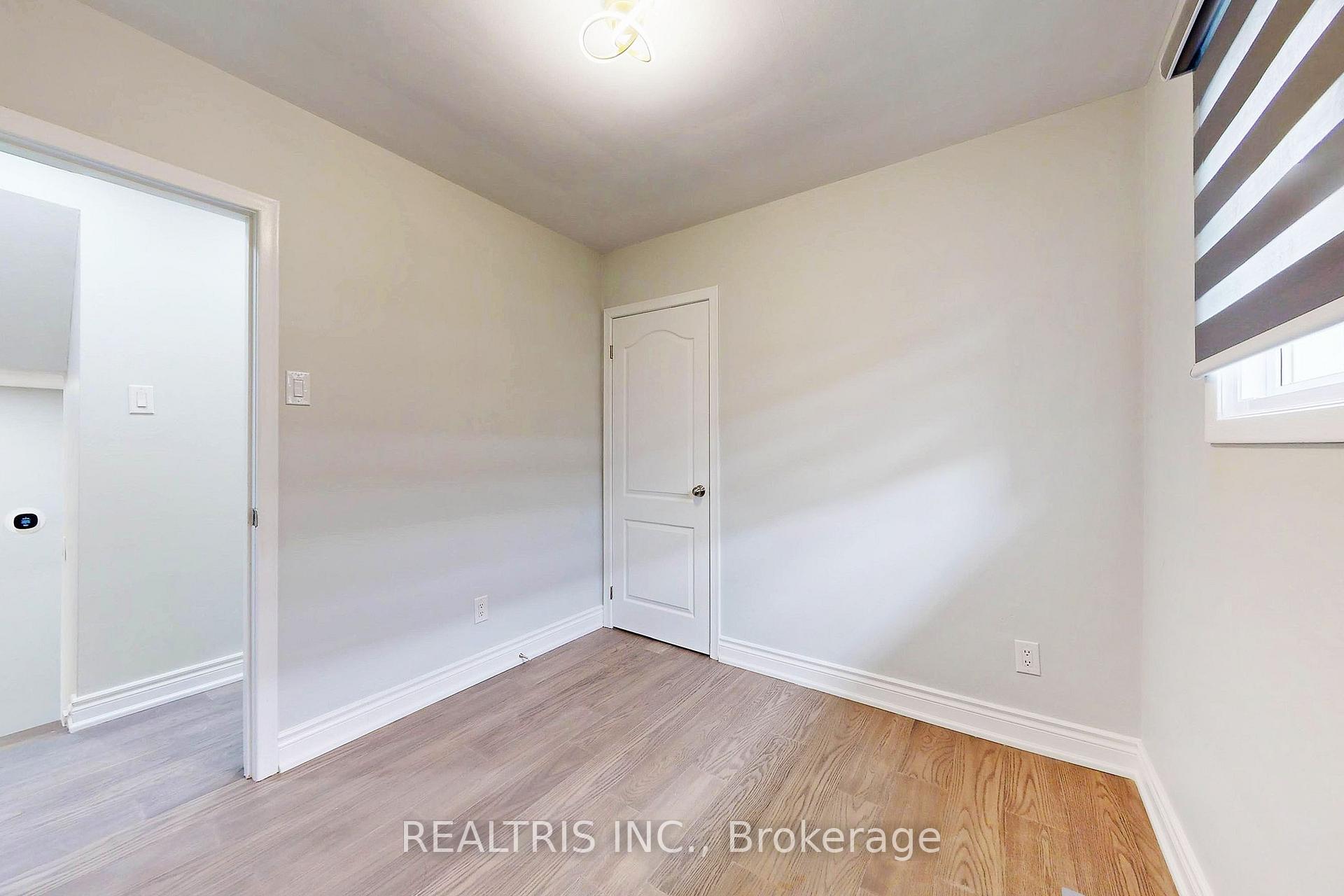 Photo 26 of 36 Tealham Drive, Etobicoke, West Humber-Clairville — HOMEH