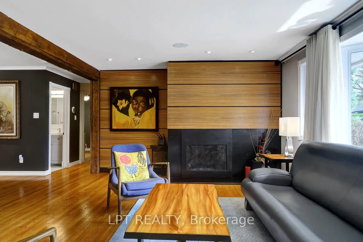 Photo 18 of 153 Roger Road, Ottawa, Faircrest Heights — HOMEH