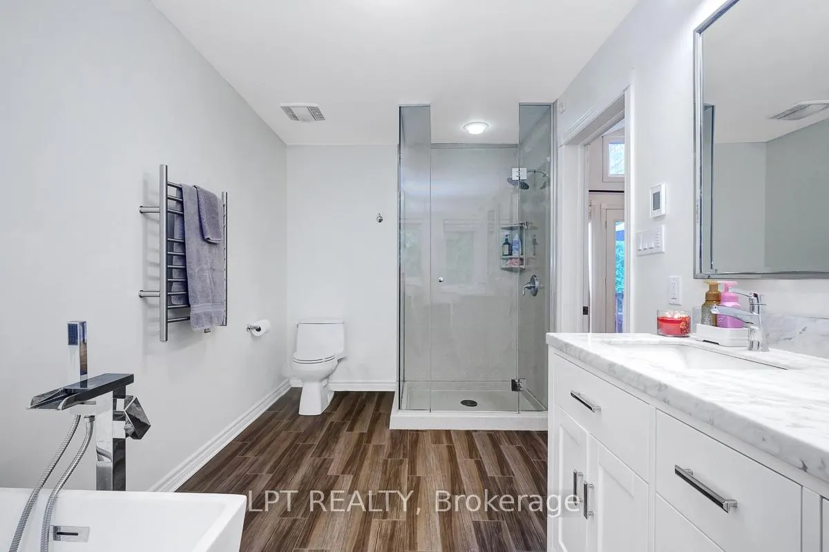 Photo 83 of 153 Roger Road, Ottawa, Faircrest Heights — HOMEH