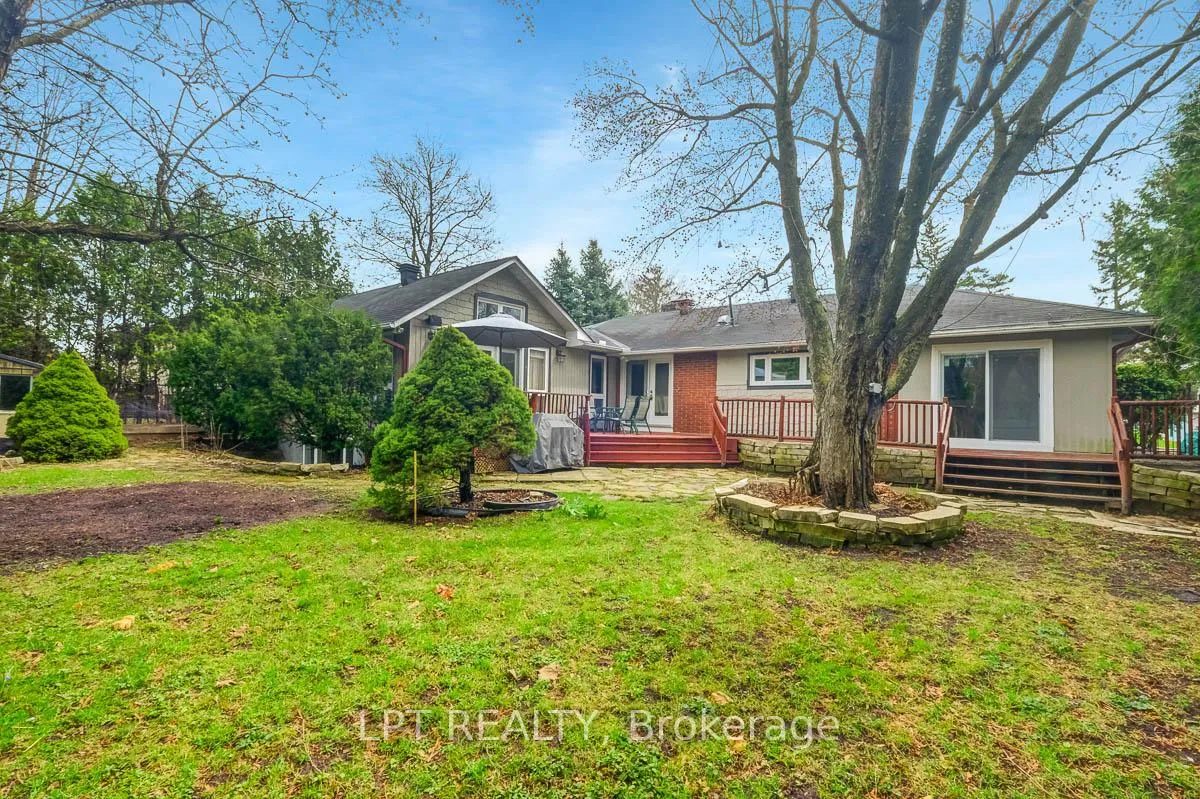 Photo 123 of 153 Roger Road, Ottawa, Faircrest Heights — HOMEH