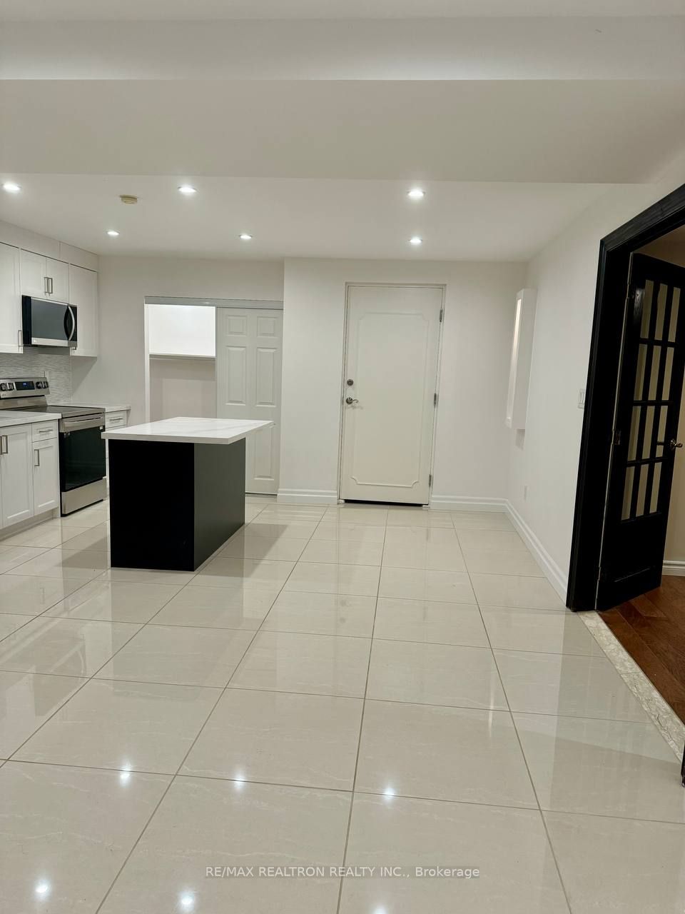 Photo 38 of Unit Lower, 76 Firglen Ridge, Vaughan, Islington Woods — HOMEH